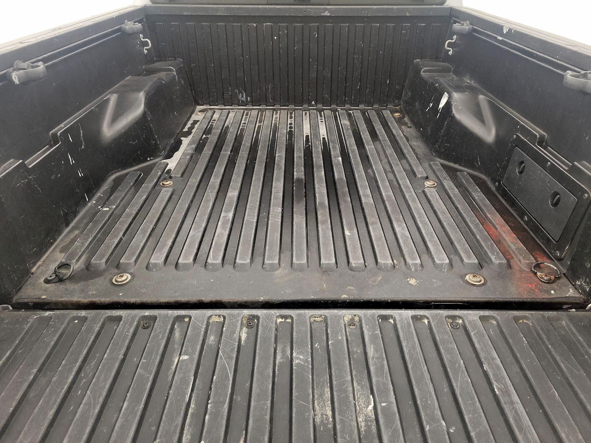 Thumbnail: 2020 Toyota Tacoma - 20