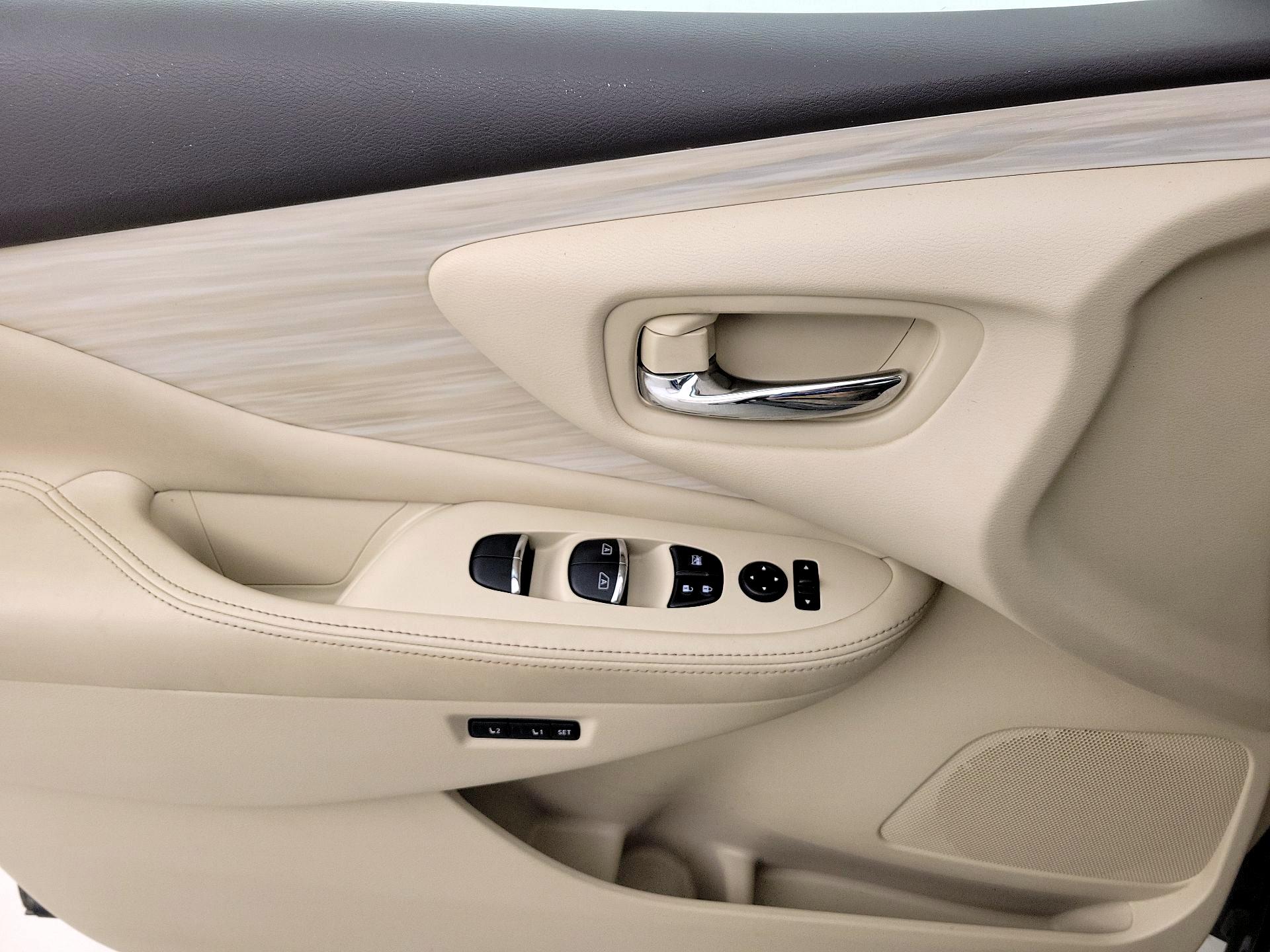 Thumbnail: 2015 Nissan Murano - 12