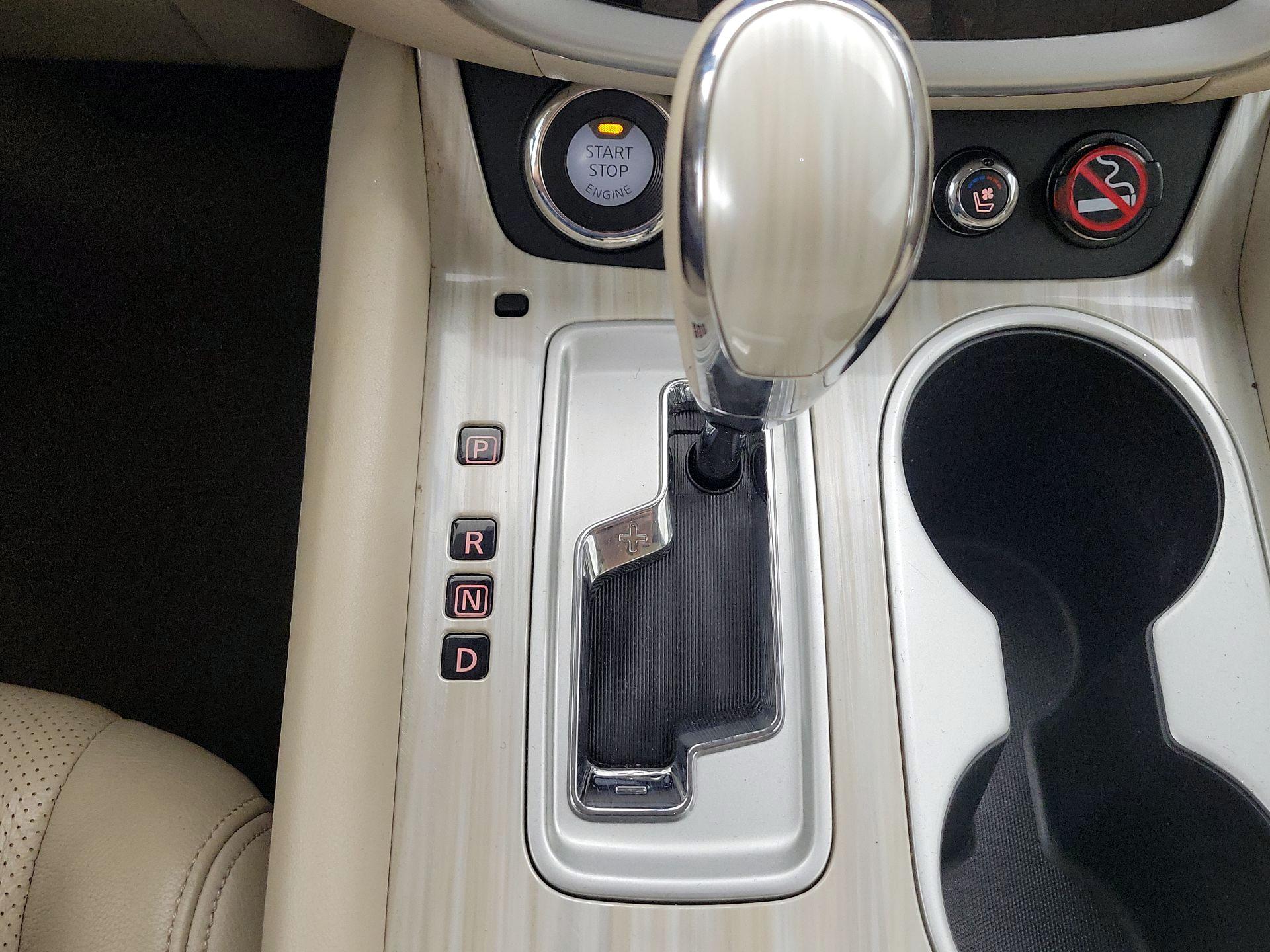 Thumbnail: 2015 Nissan Murano - 17