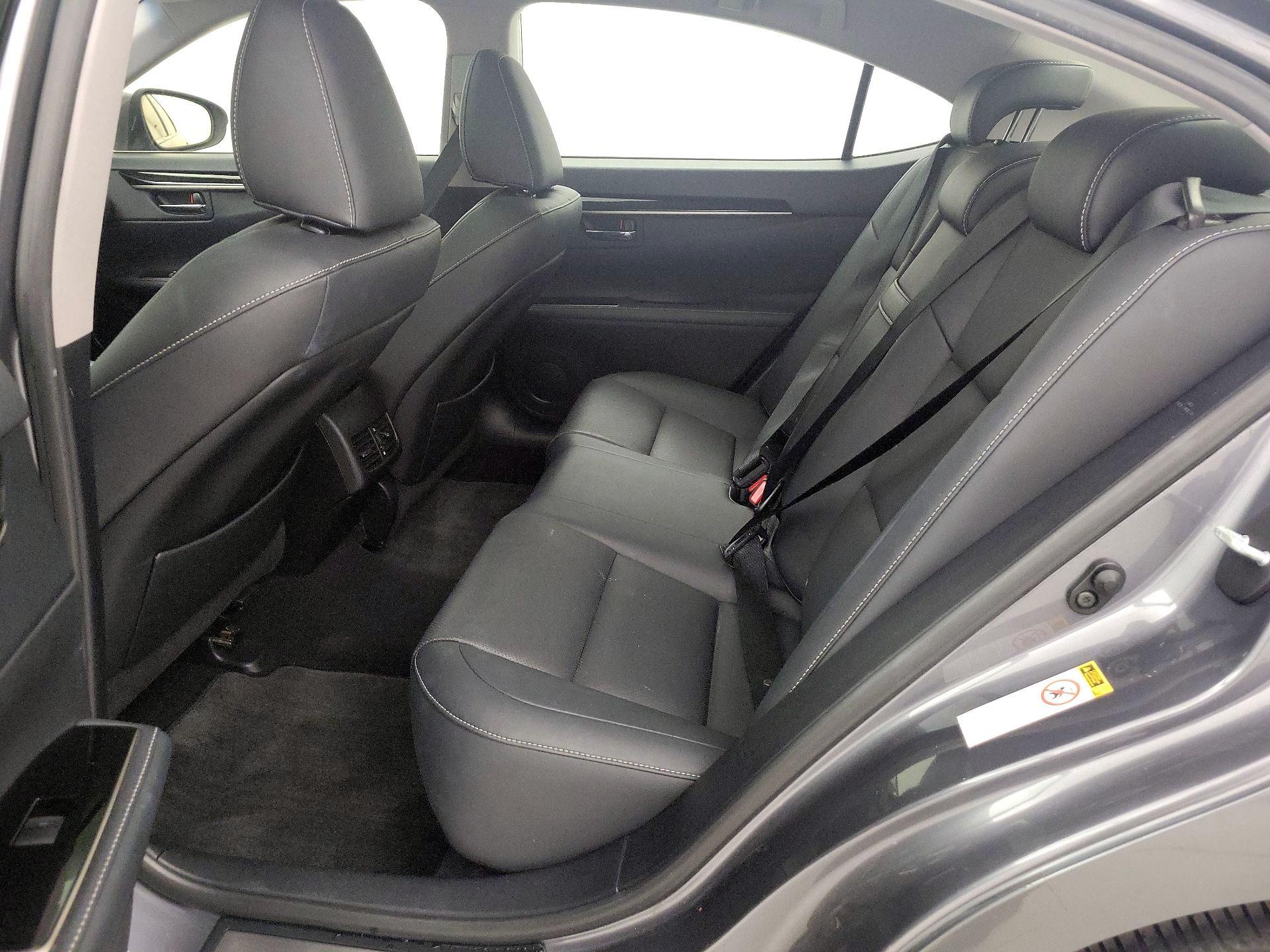 Thumbnail: 2016 Lexus ES - 20