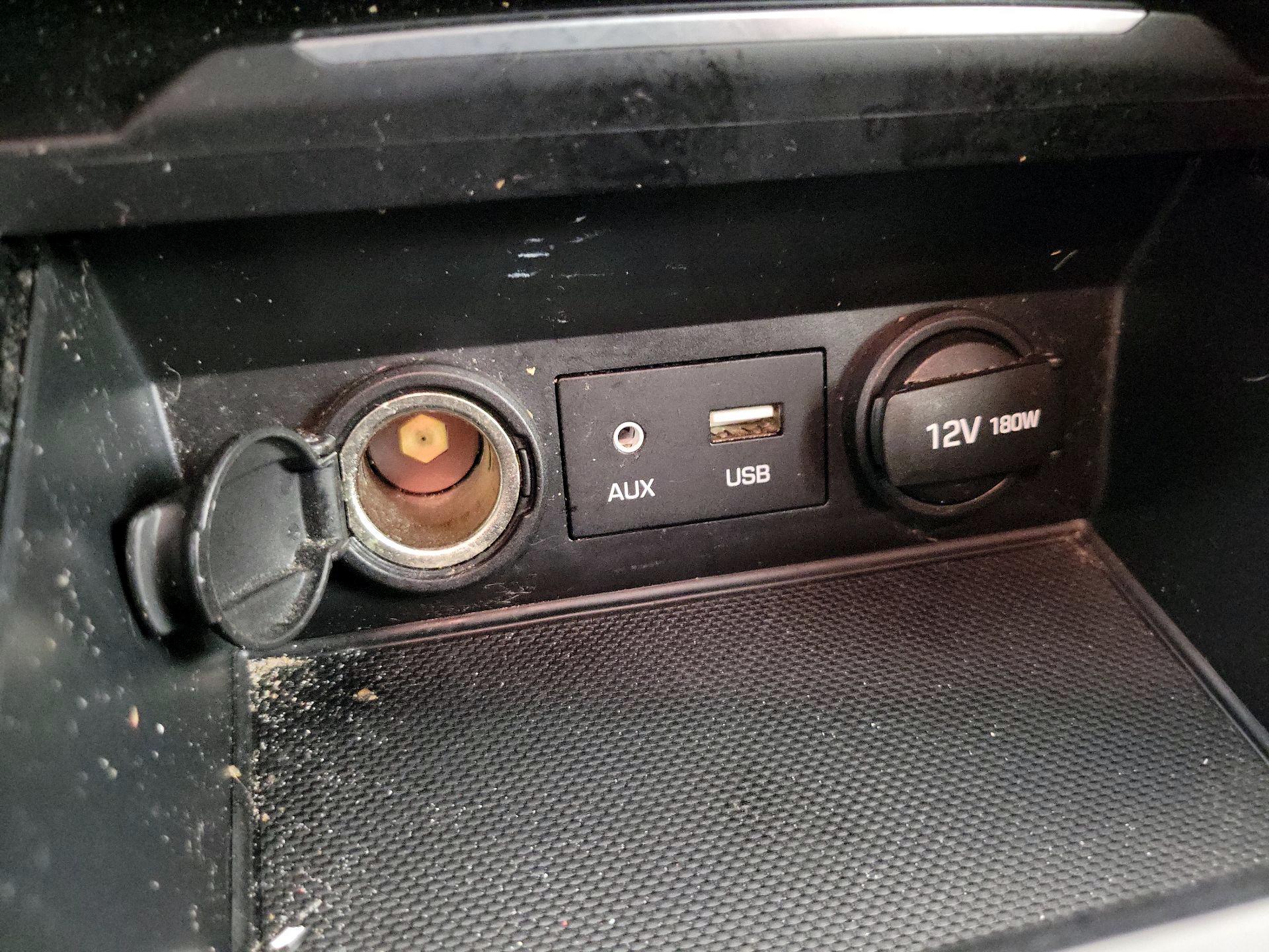 Thumbnail: 2017 Hyundai Elantra - 18