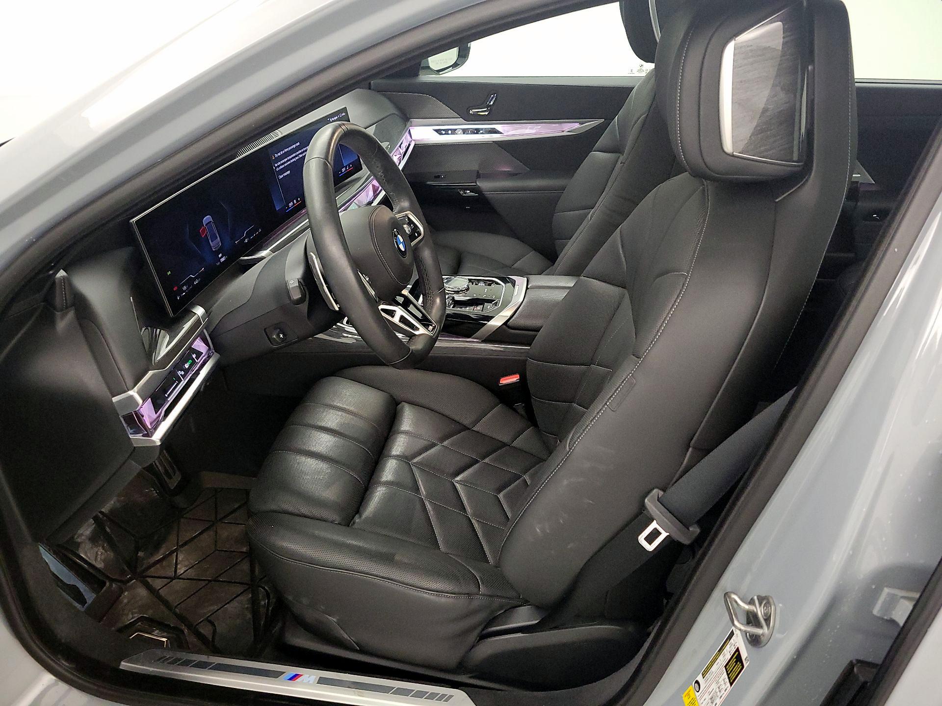 Thumbnail: 2023 BMW 7 Series - 11