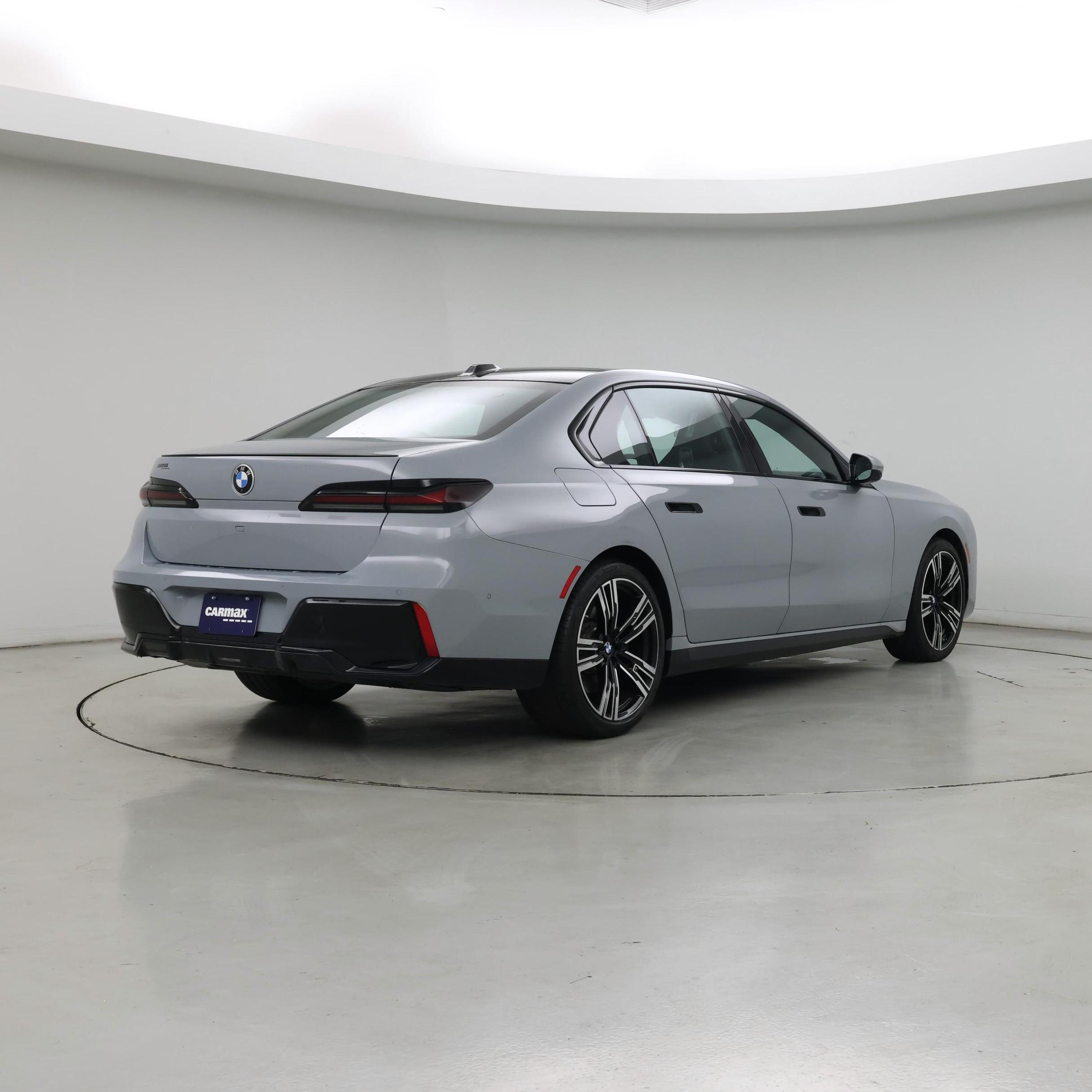 Thumbnail: 2023 BMW 7 Series - 8