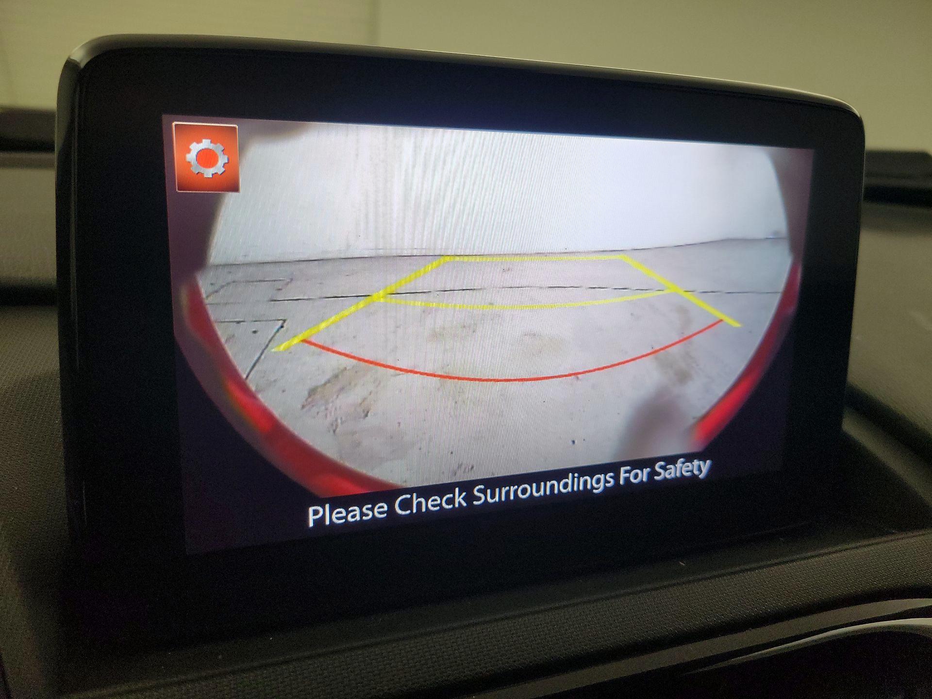 Thumbnail: 2021 Mazda MX-5 Miata - 14