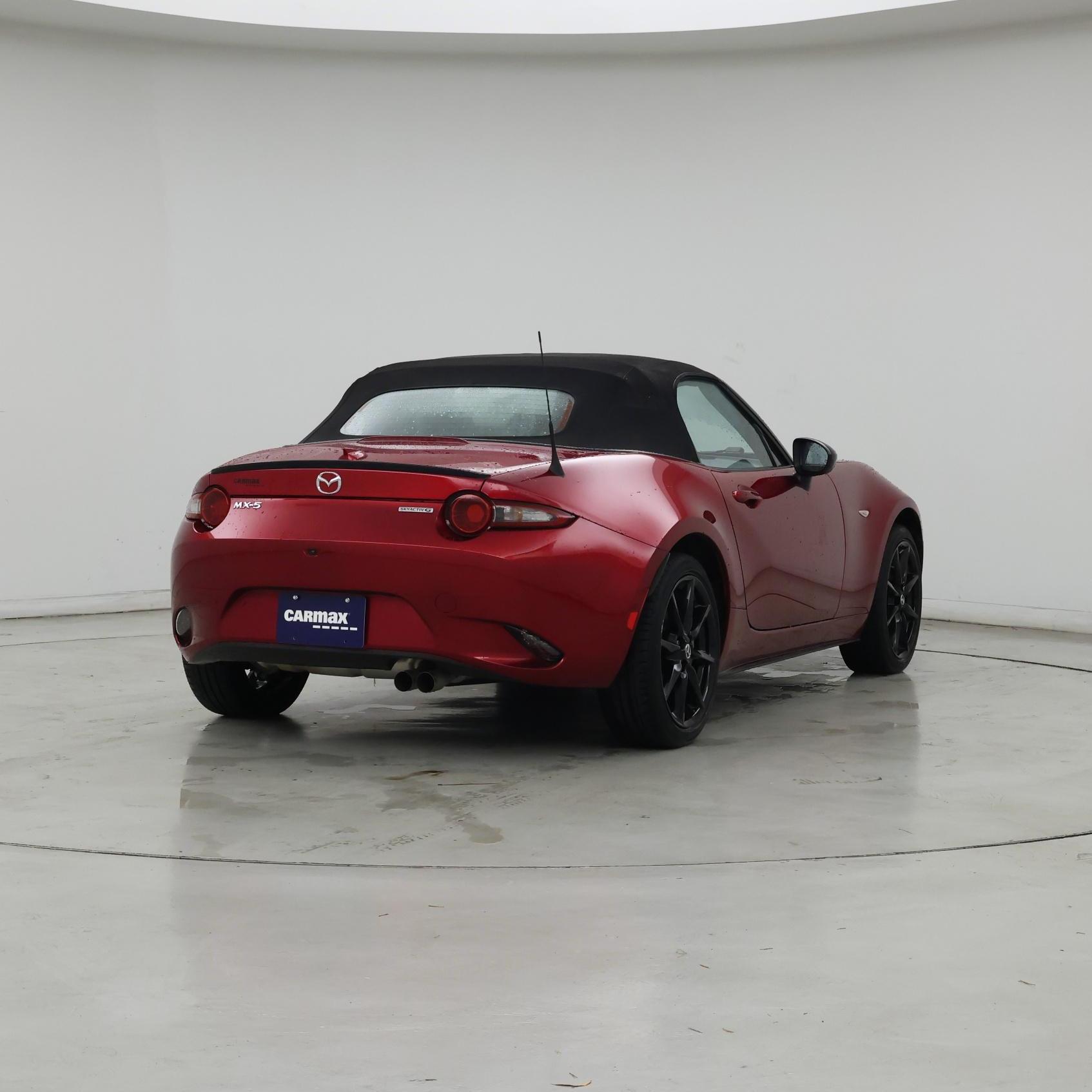 Thumbnail: 2021 Mazda MX-5 Miata - 8