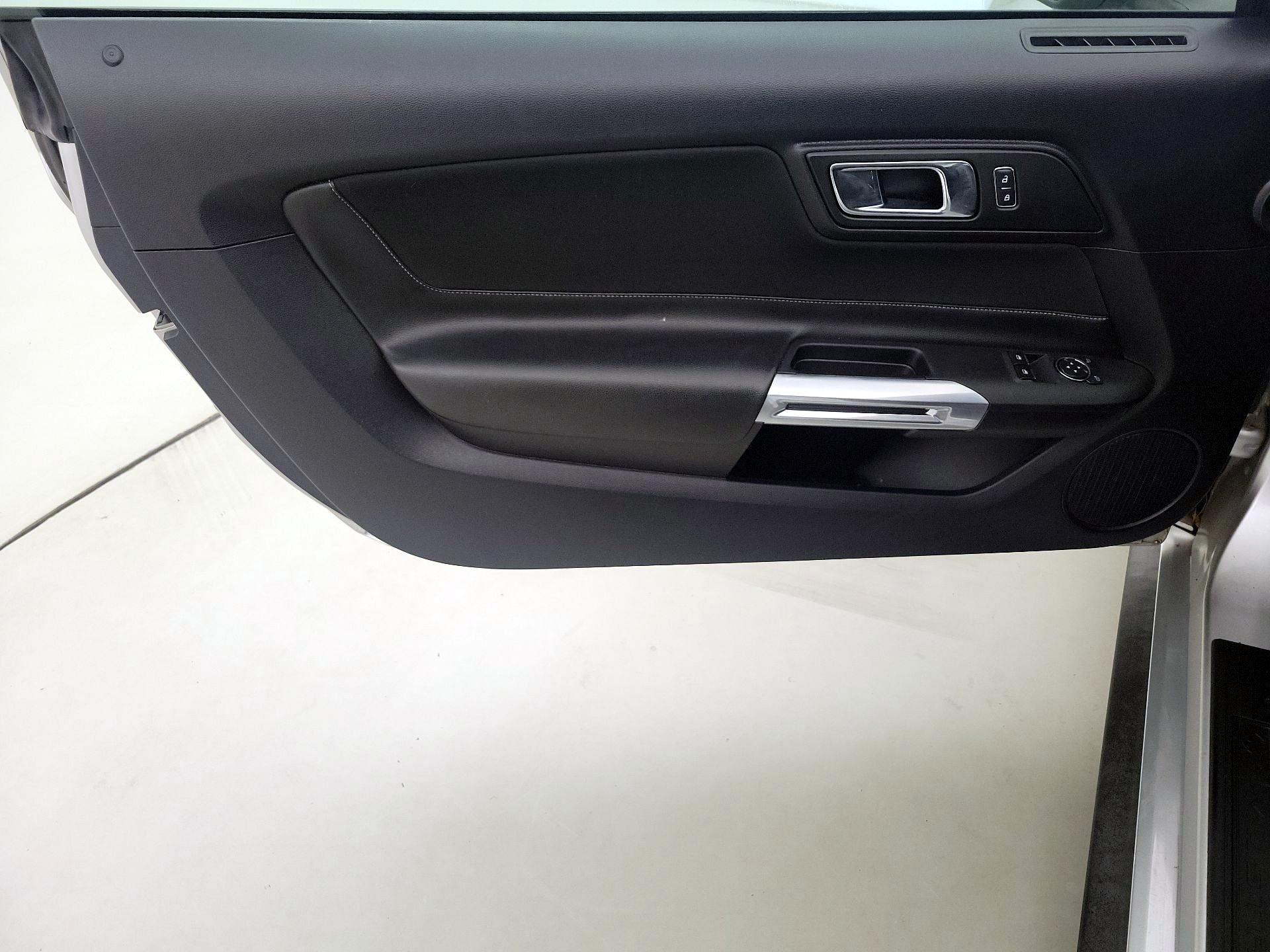 Thumbnail: 2015 Ford Mustang - 12