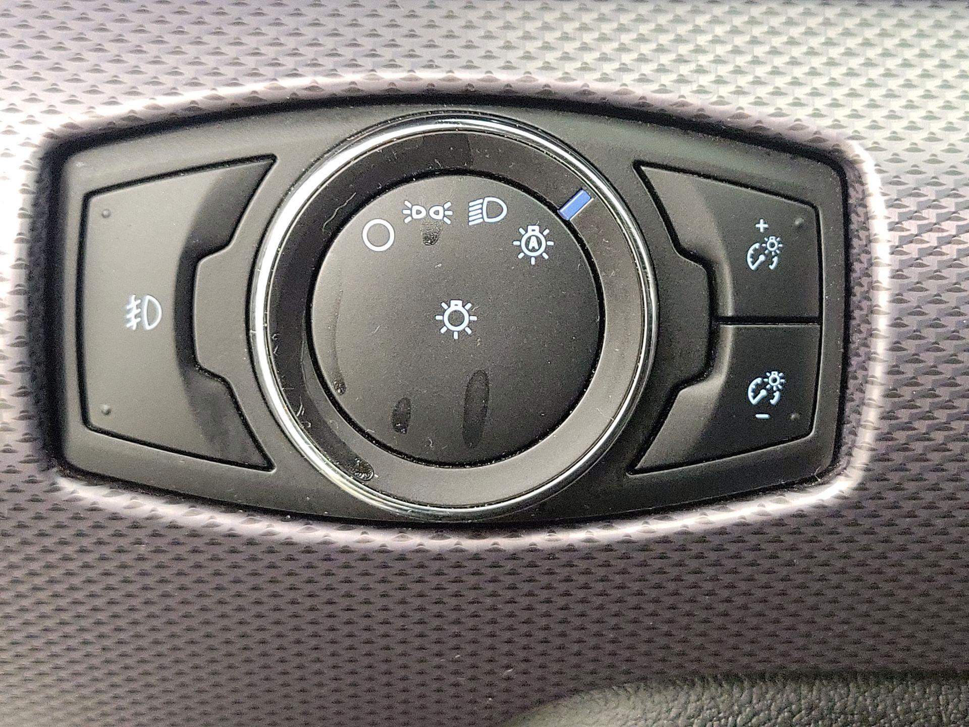 Thumbnail: 2015 Ford Mustang - 13