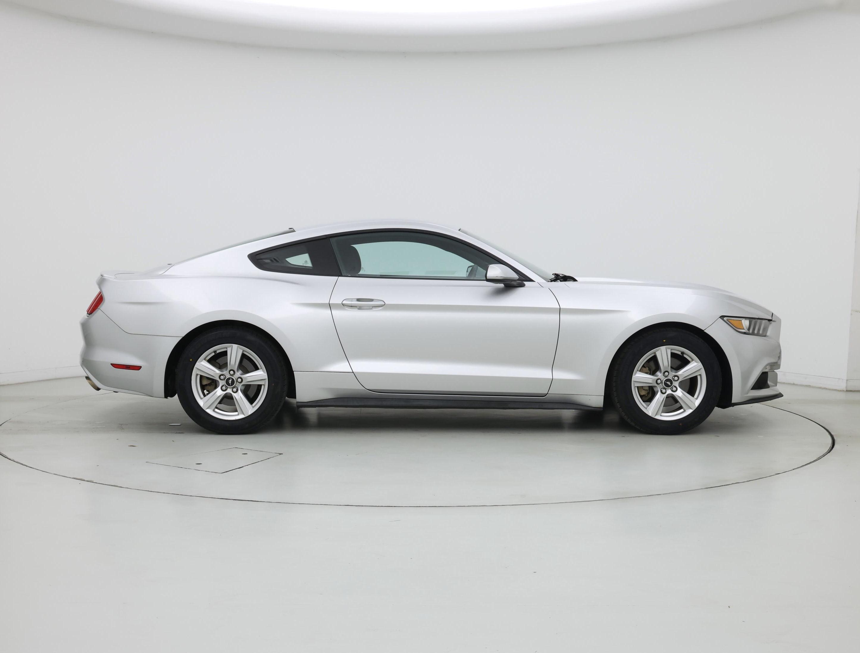 Thumbnail: 2015 Ford Mustang - 7