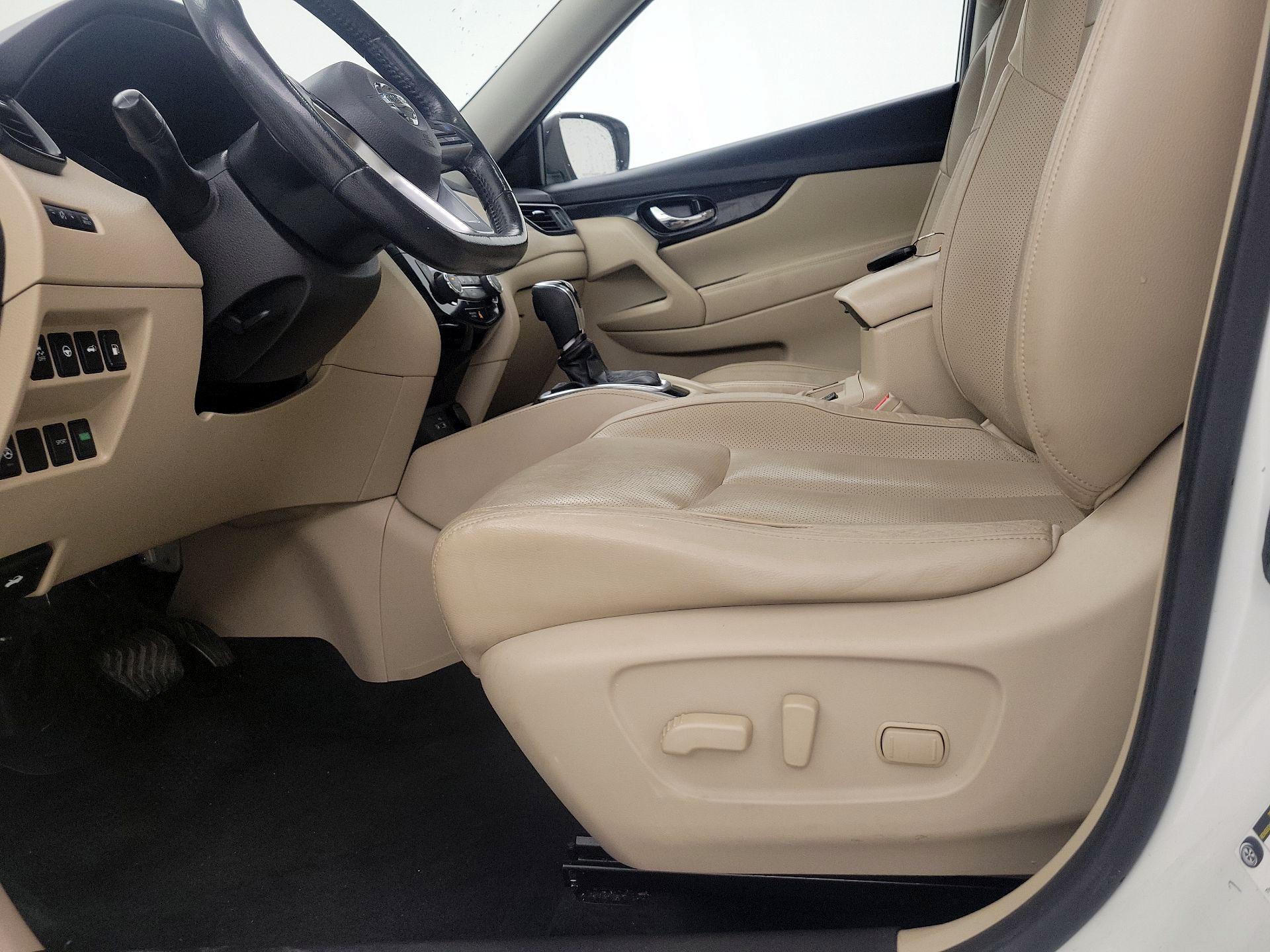 Thumbnail: 2018 Nissan Rogue - 11