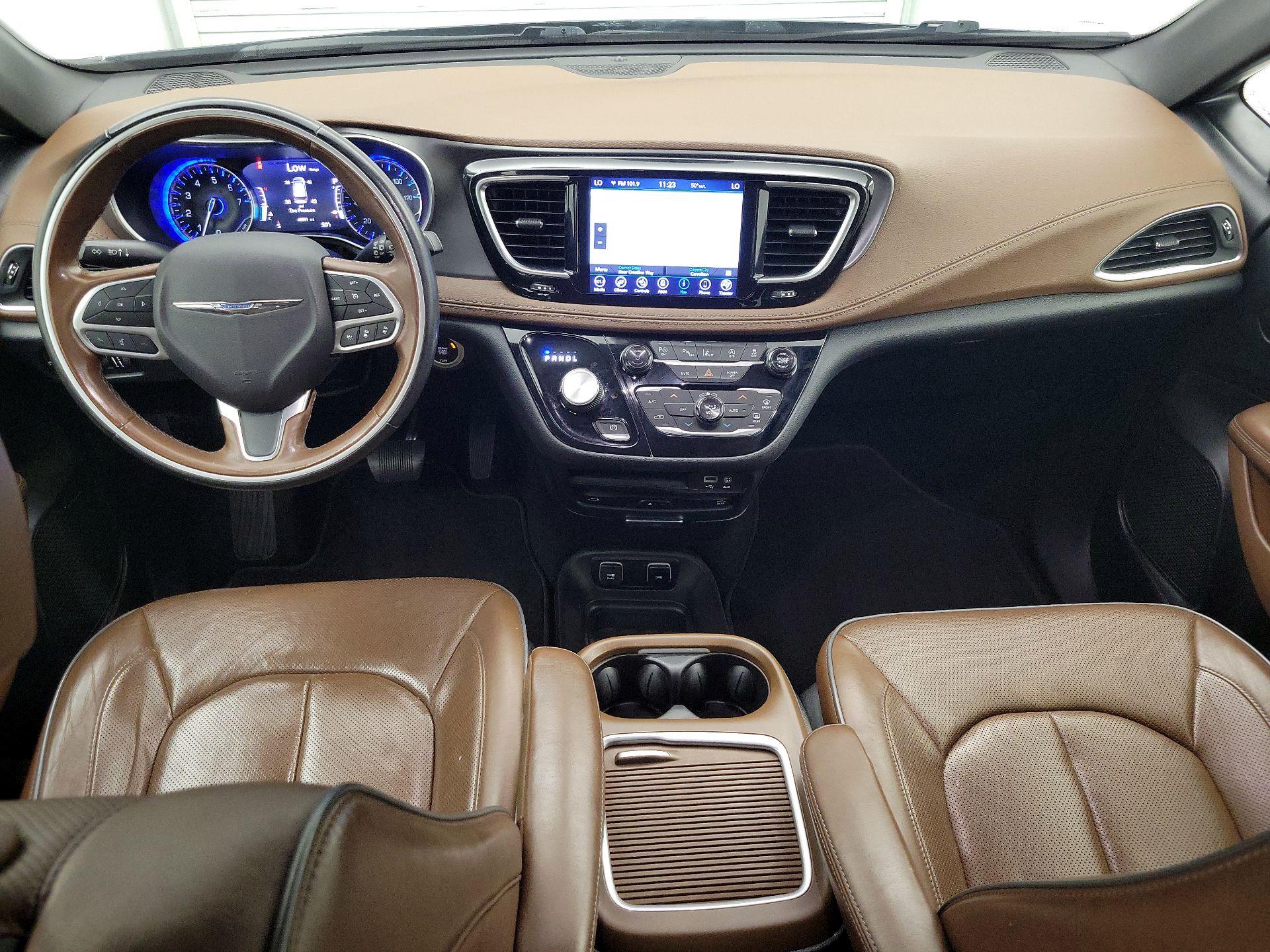 Thumbnail: 2020 Chrysler Pacifica - 9