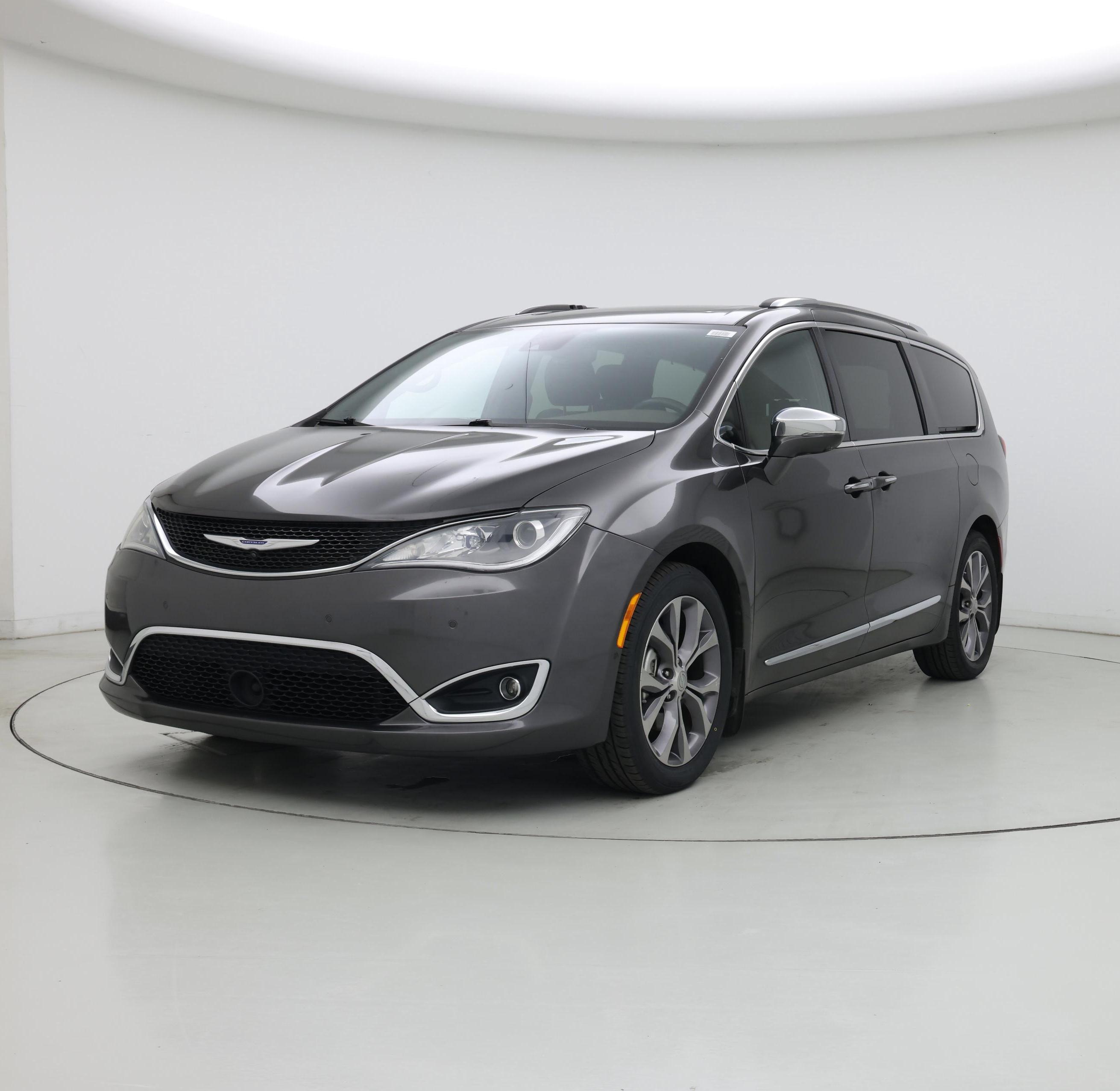 Thumbnail: 2020 Chrysler Pacifica - 4