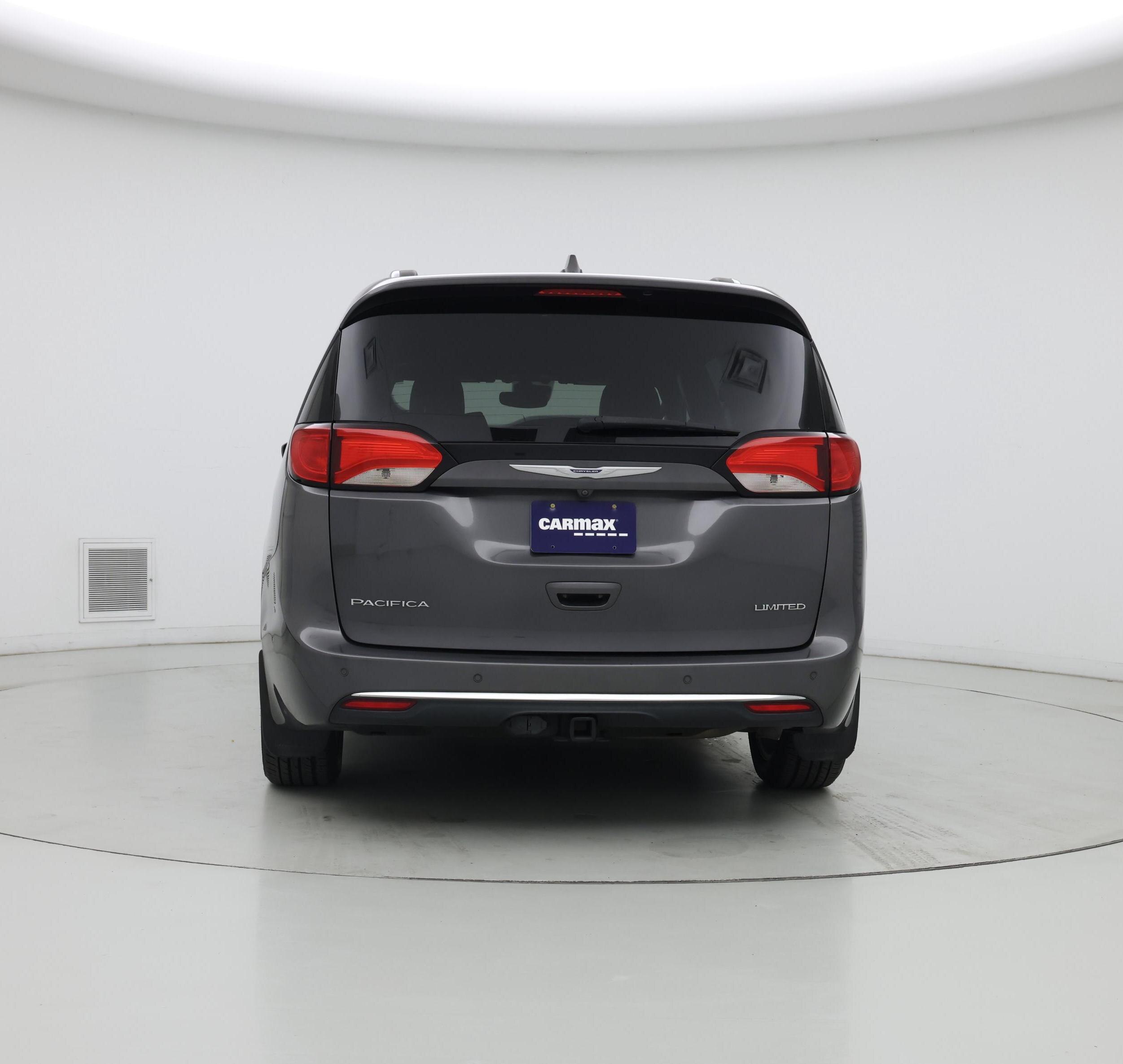 Thumbnail: 2020 Chrysler Pacifica - 6