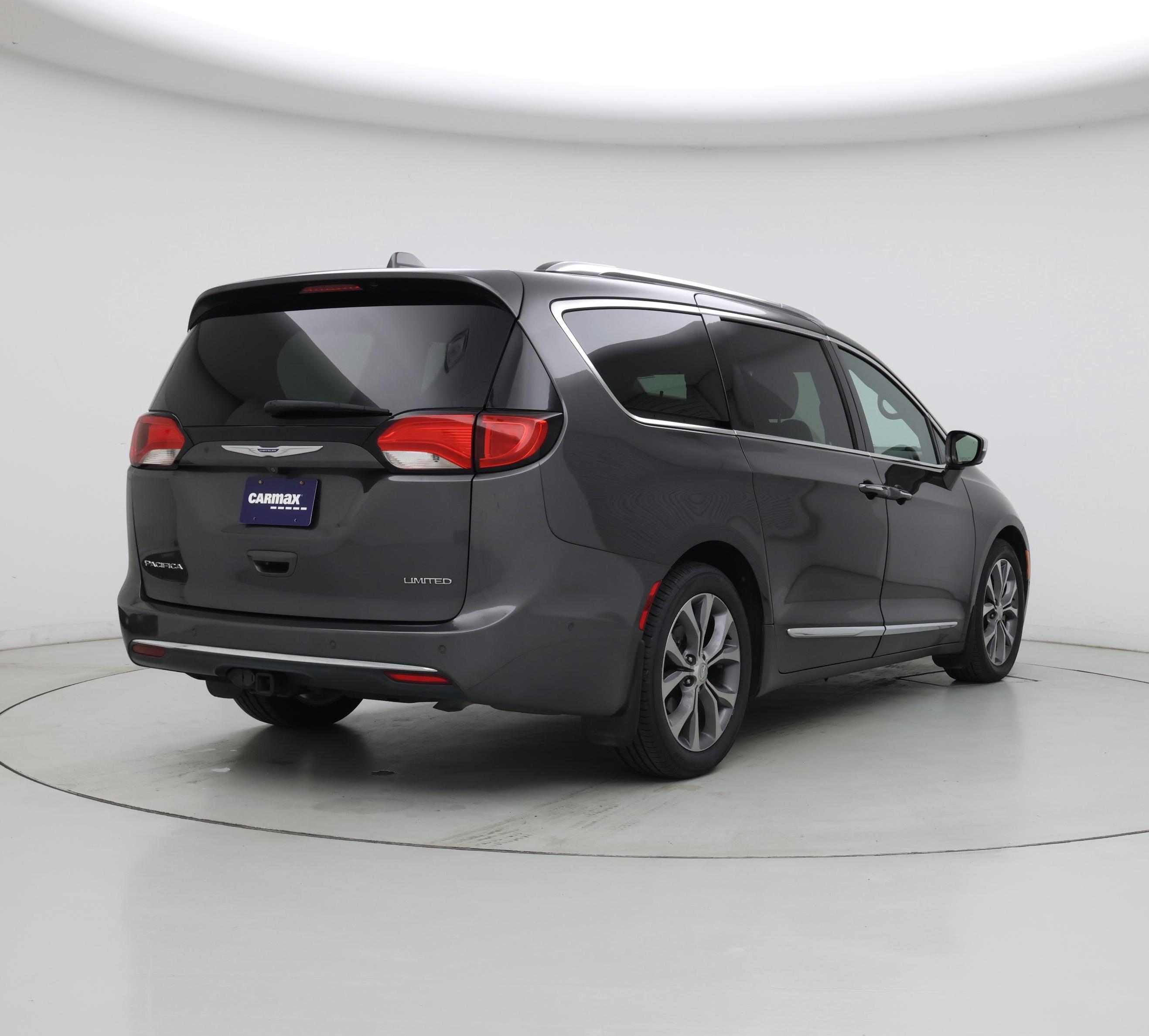 Thumbnail: 2020 Chrysler Pacifica - 8