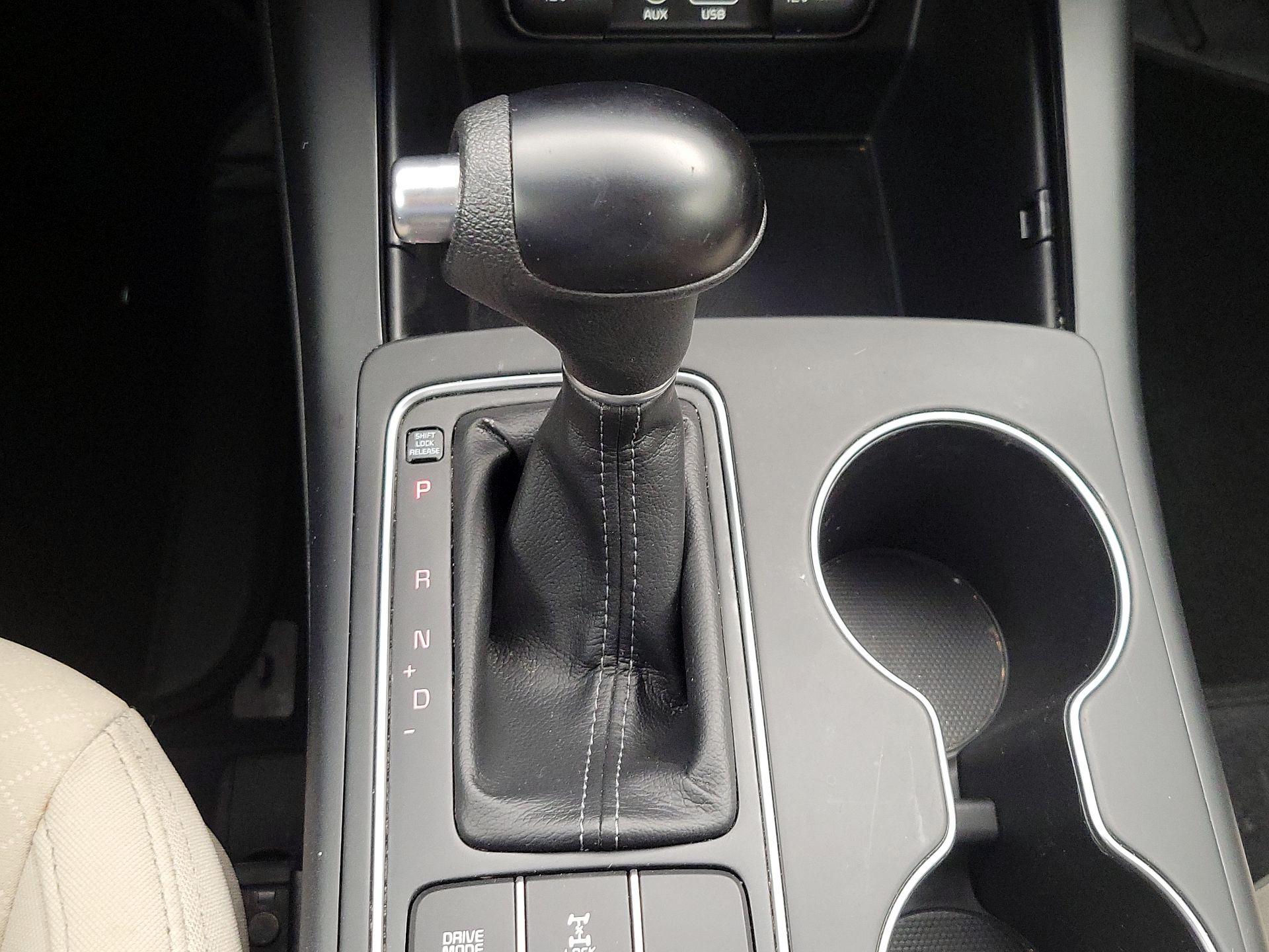 Thumbnail: 2018 Kia Sorento - 17