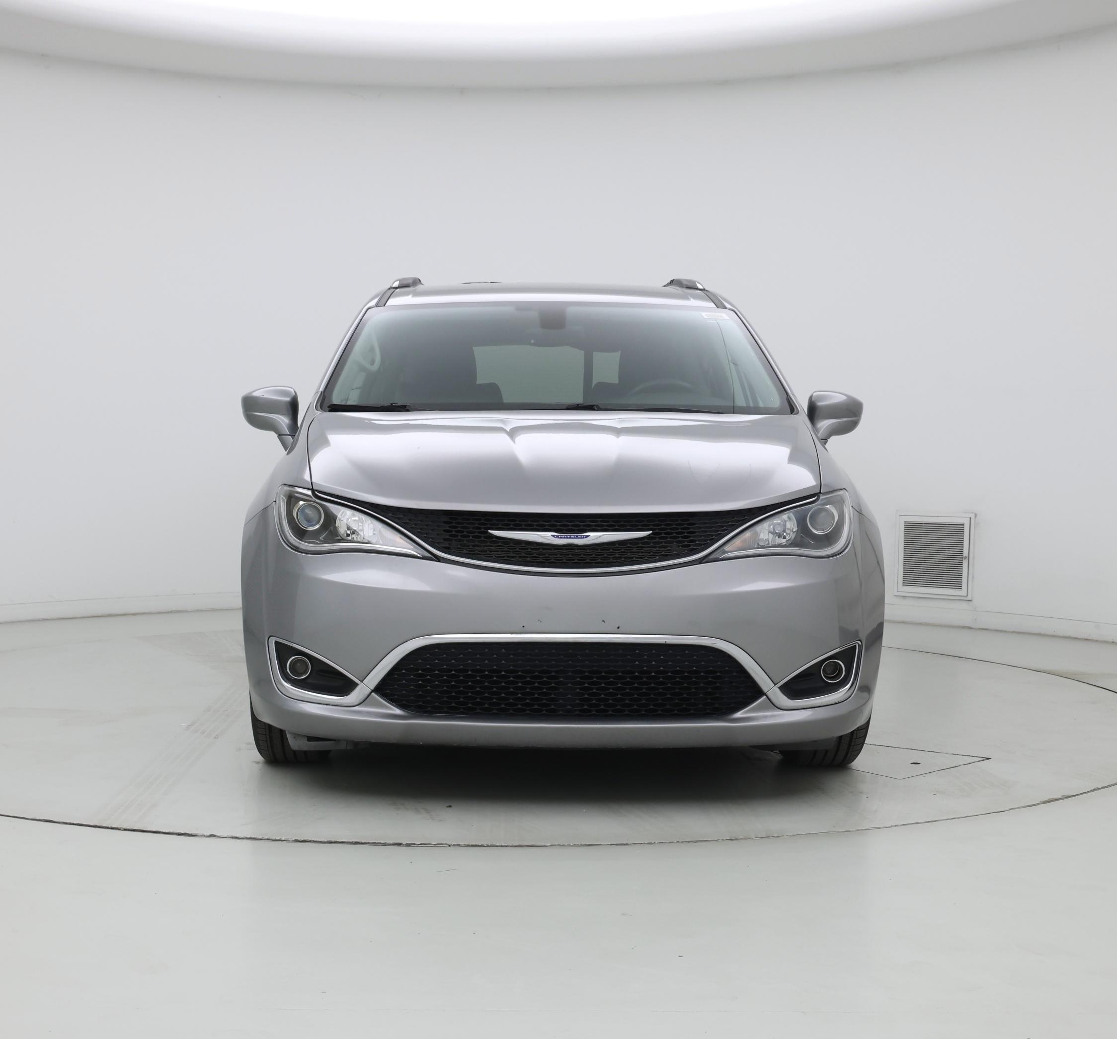 Thumbnail: 2019 Chrysler Pacifica - 5