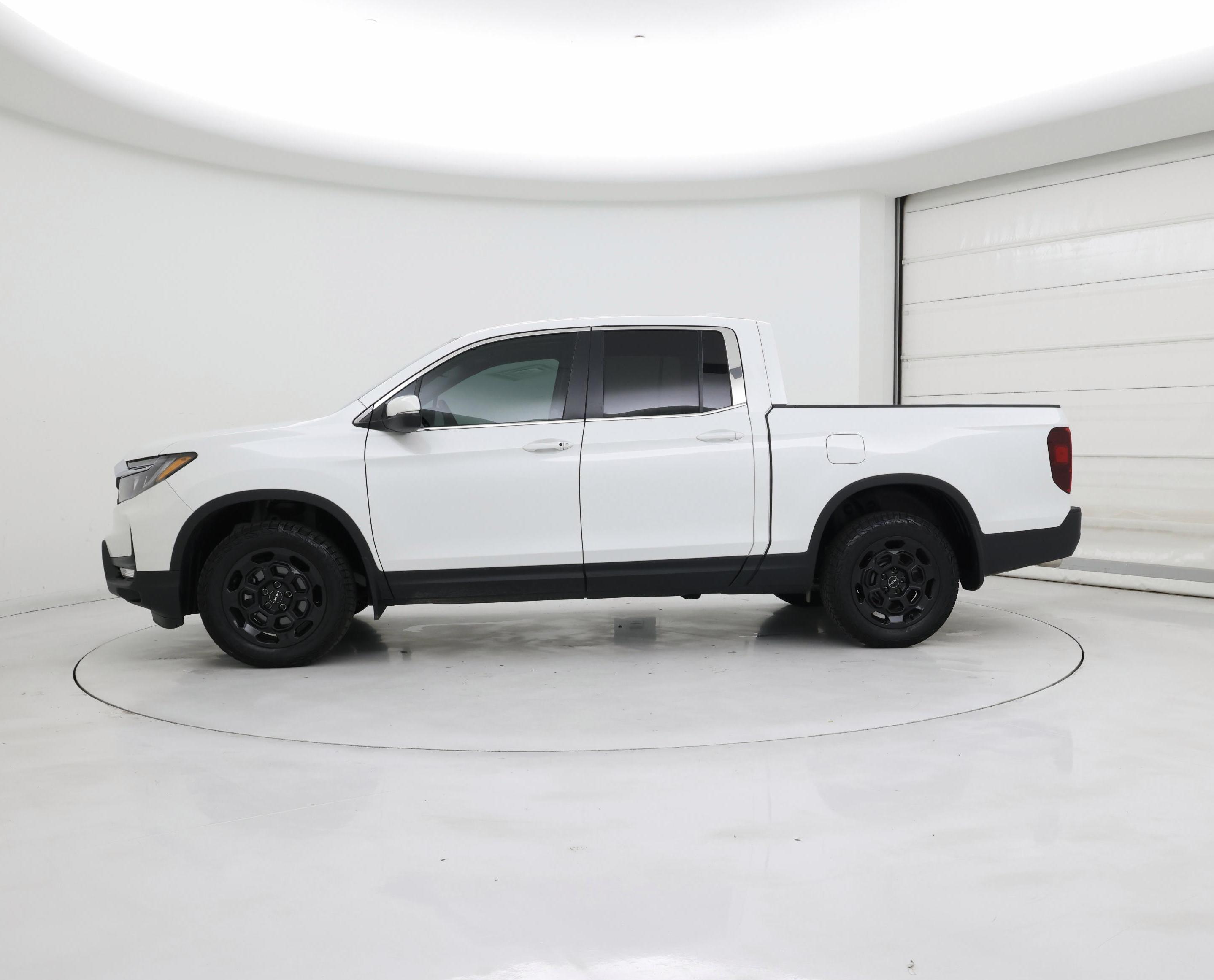 Thumbnail: 2025 Honda Ridgeline - 3