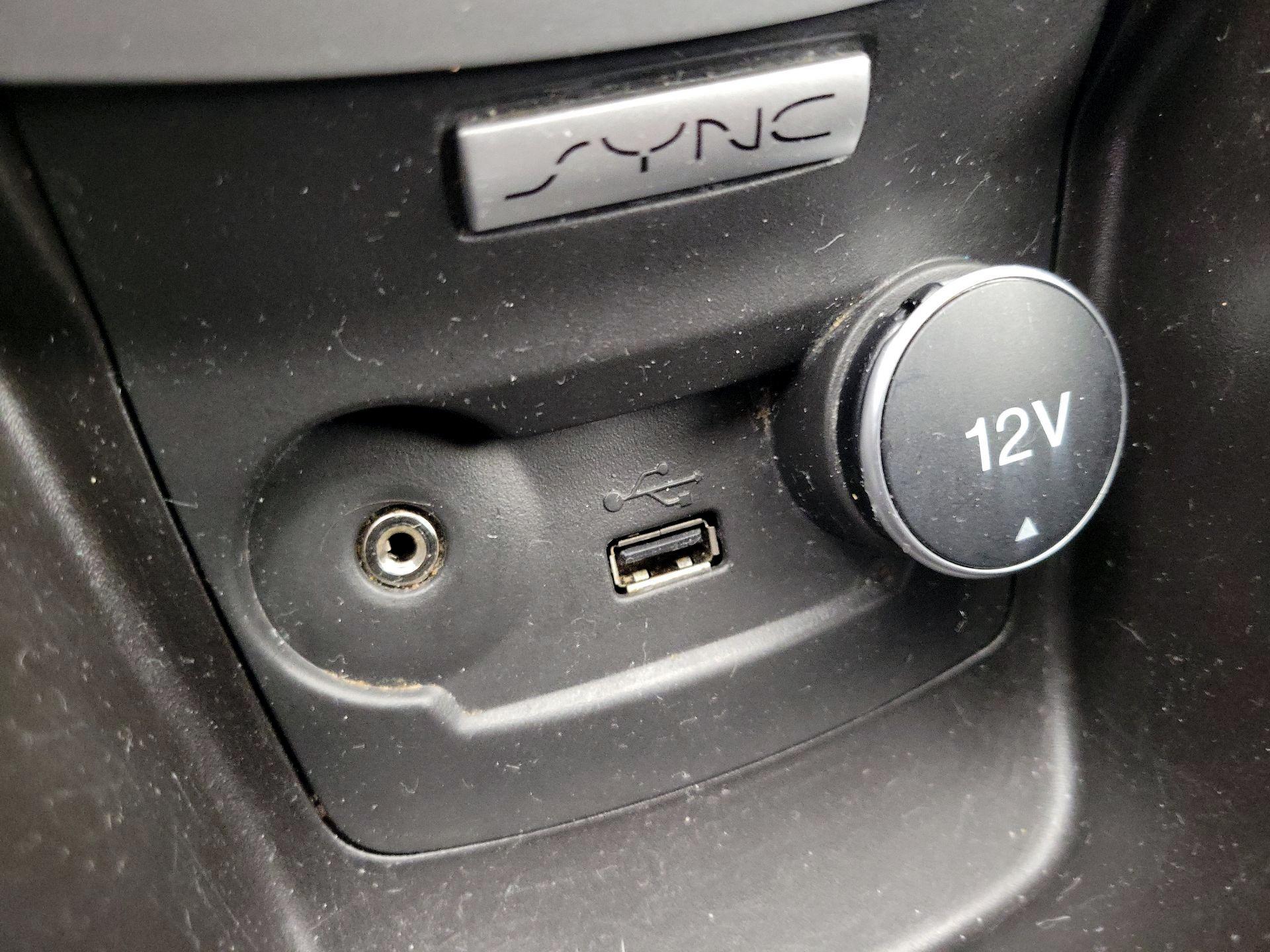 Thumbnail: 2016 Ford Fiesta - 17