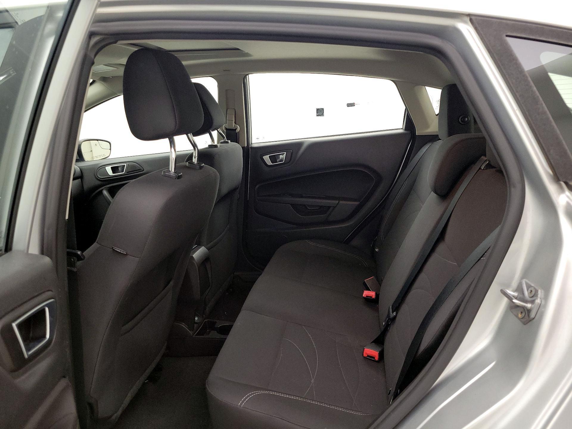 Thumbnail: 2016 Ford Fiesta - 19