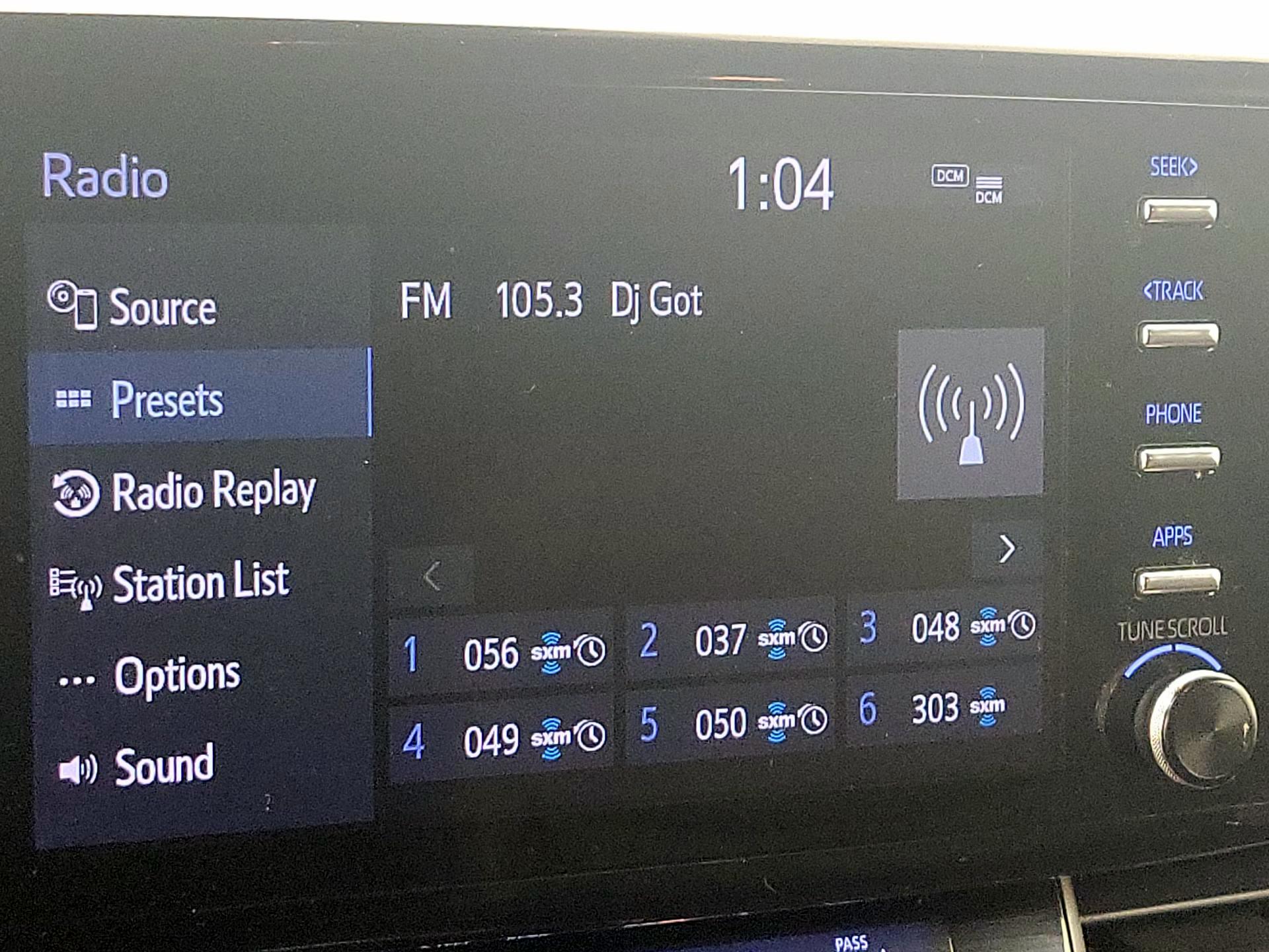 Thumbnail: 2021 Toyota Sienna - 16