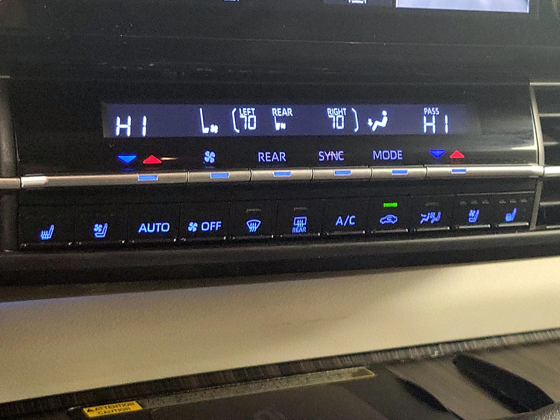 Thumbnail: 2021 Toyota Sienna - 17