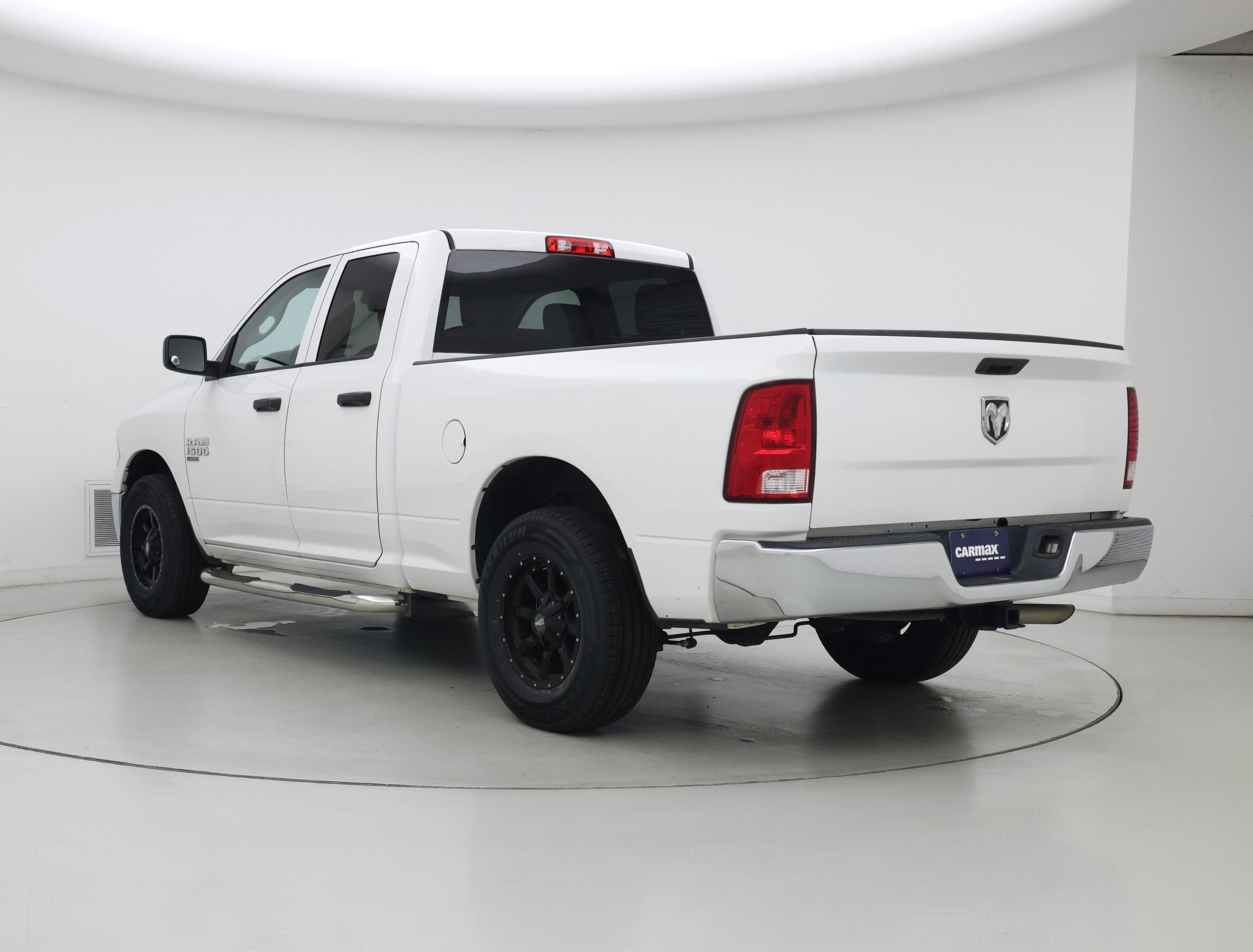 Thumbnail: 2020 RAM 1500 Classic - 2