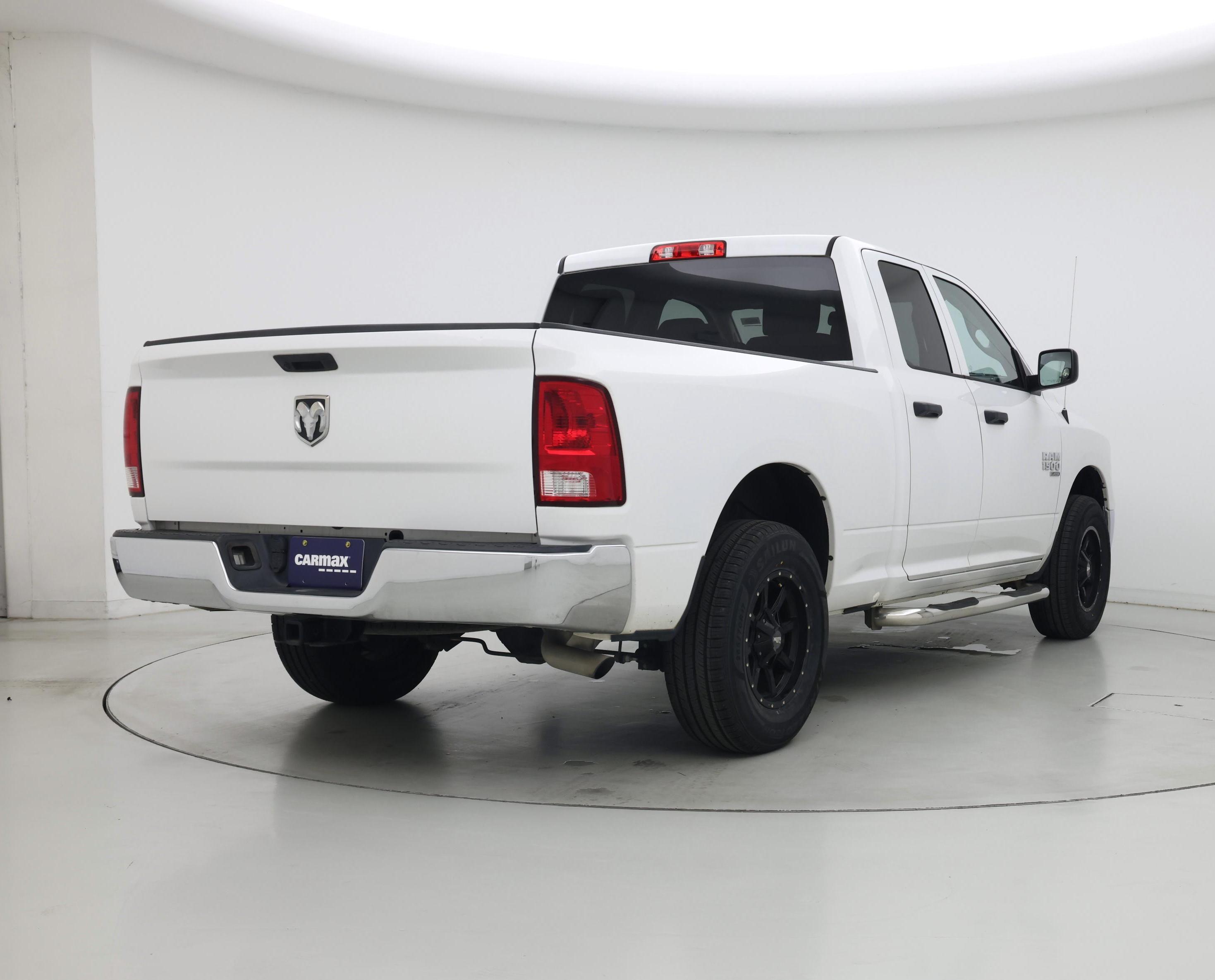 Thumbnail: 2020 RAM 1500 Classic - 8