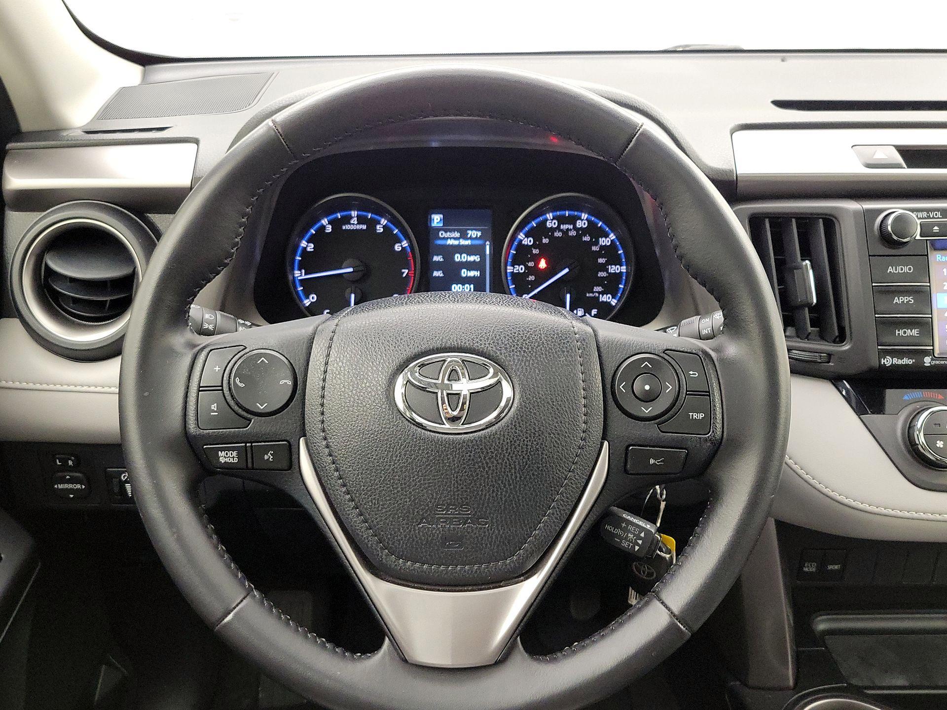 Thumbnail: 2017 Toyota RAV4 - 10