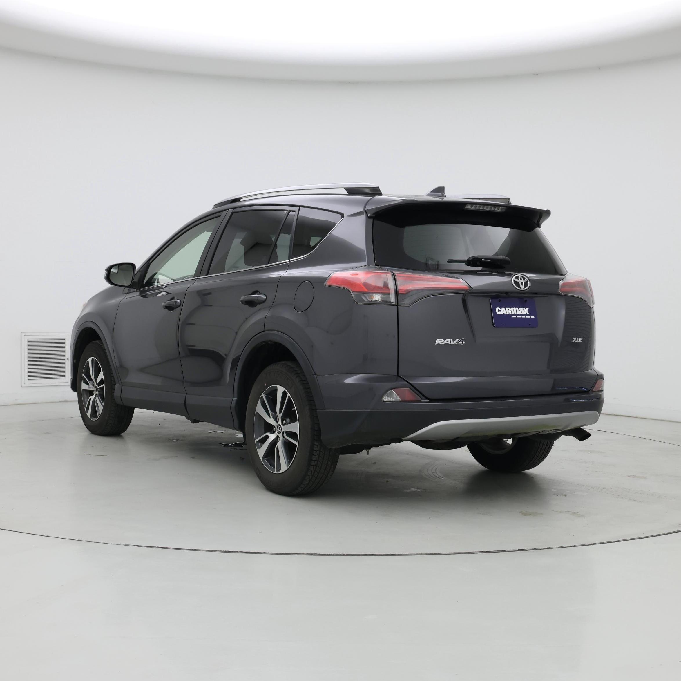 Thumbnail: 2017 Toyota RAV4 - 2