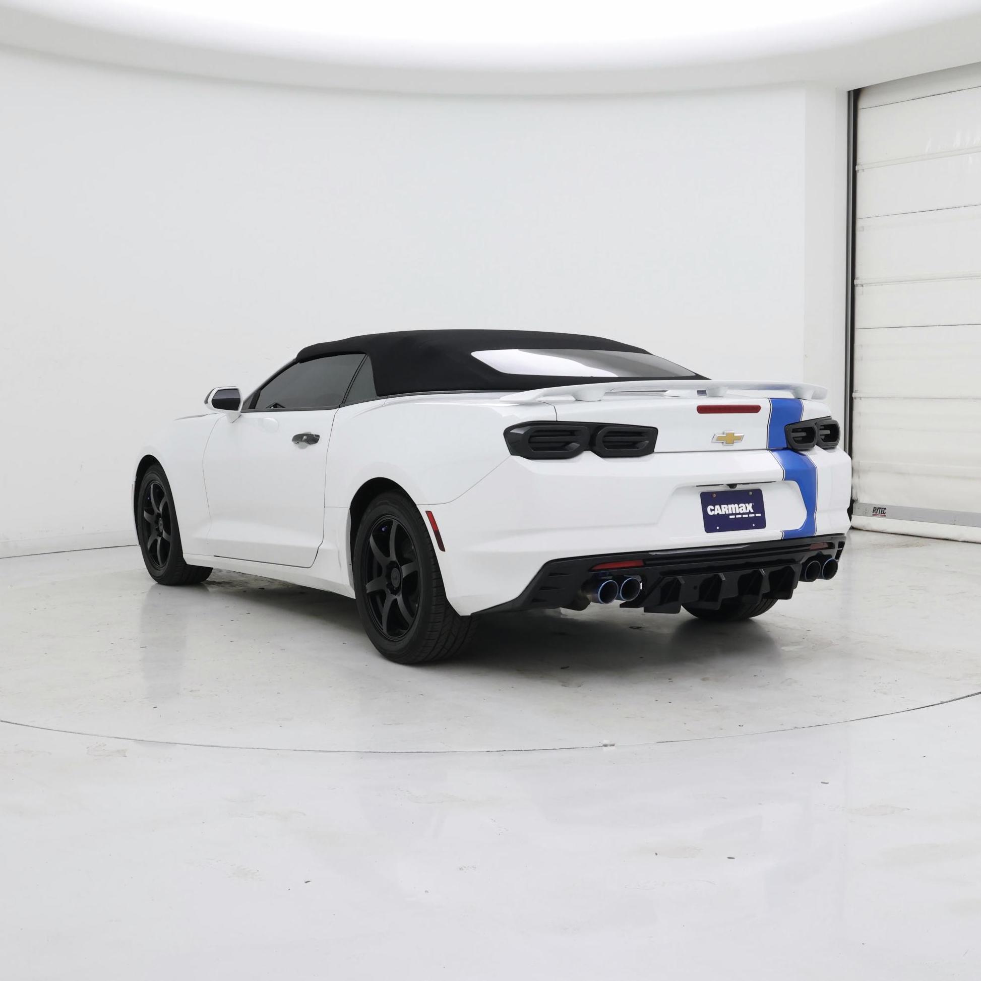 Thumbnail: 2021 Chevrolet Camaro - 2