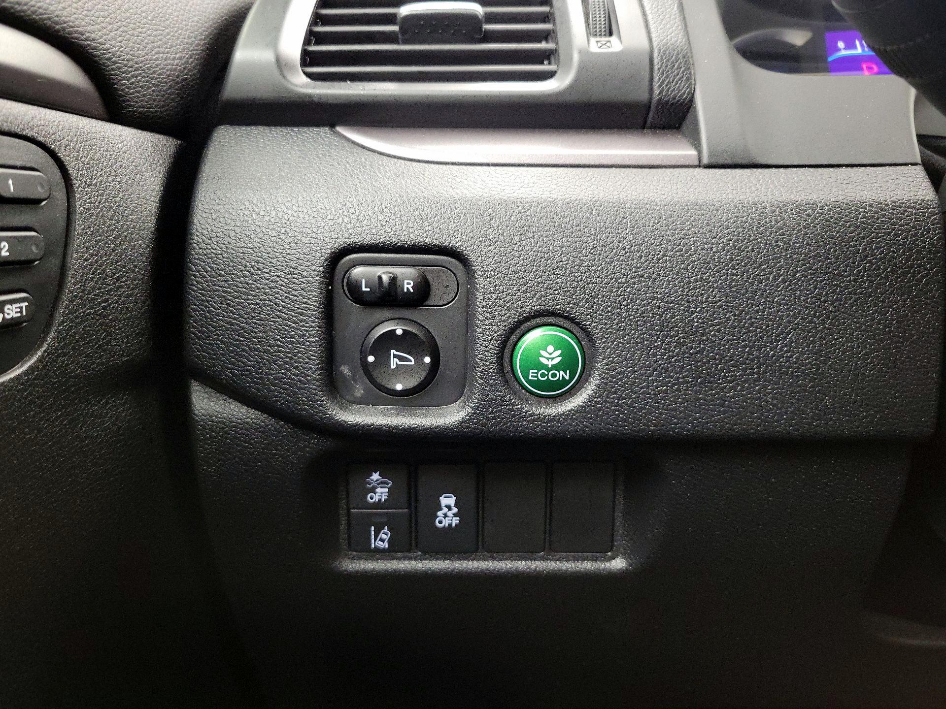 Thumbnail: 2019 Honda Pilot - 13