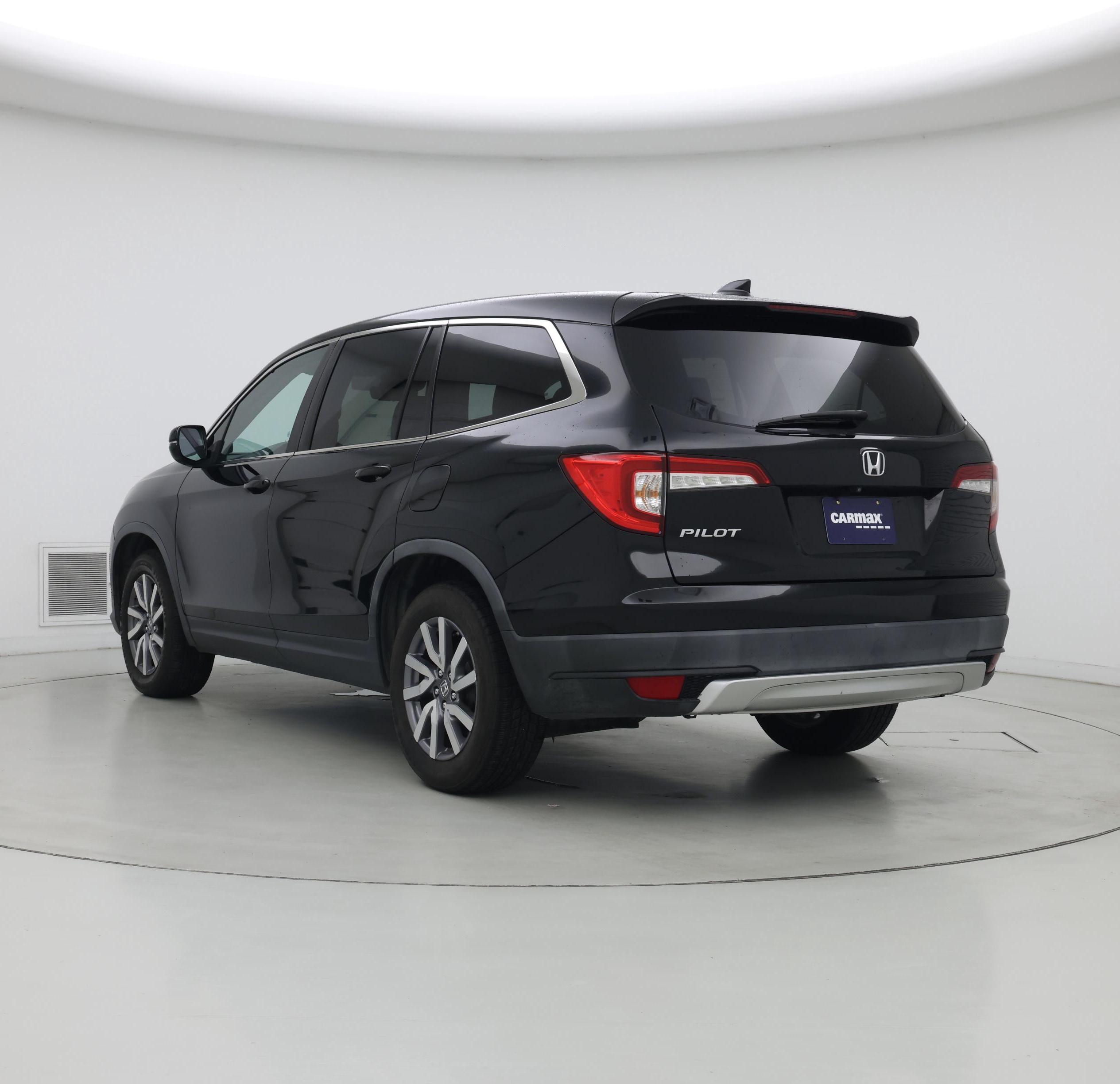 Thumbnail: 2019 Honda Pilot - 2