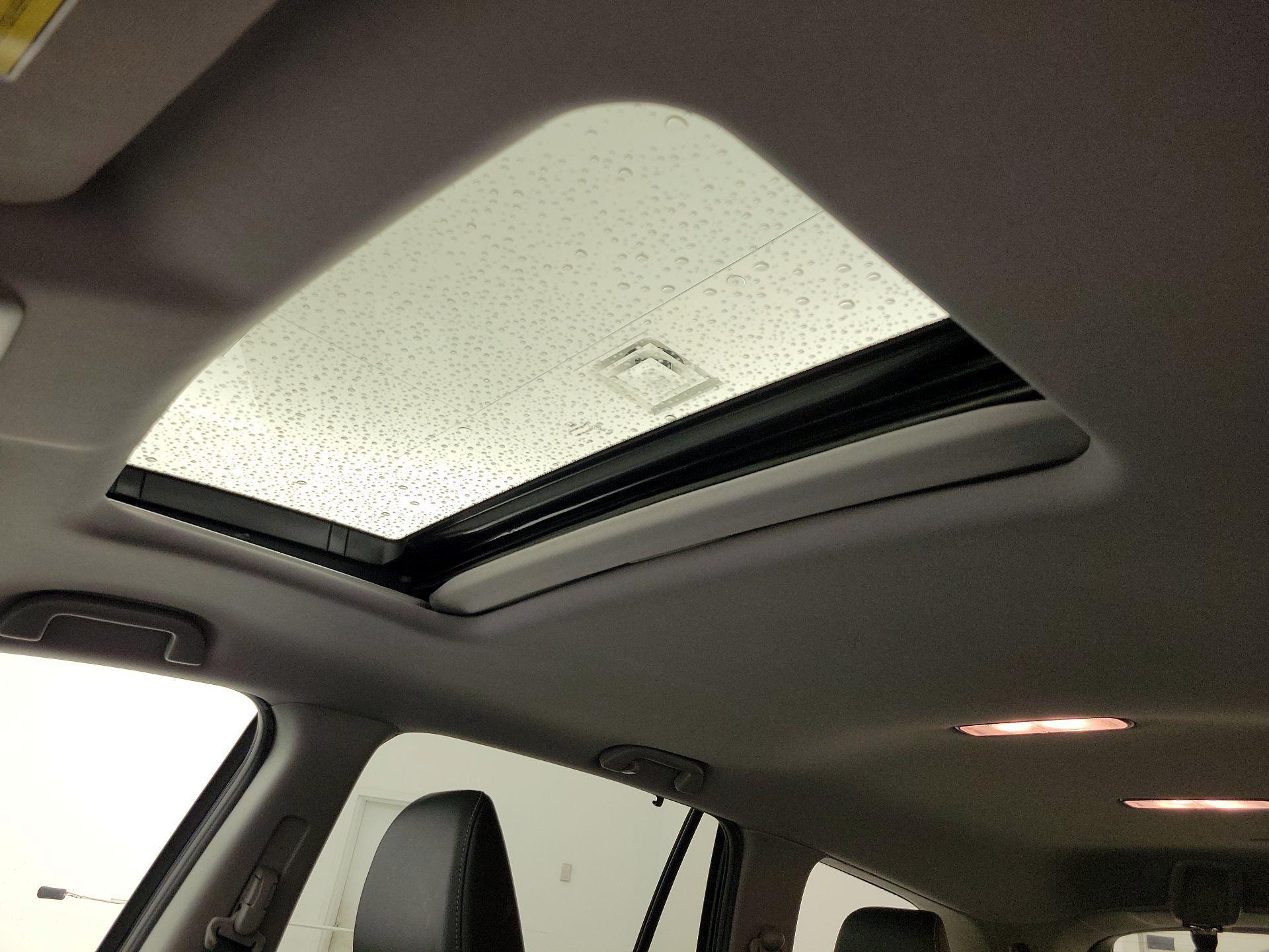 Thumbnail: 2019 Honda Pilot - 19