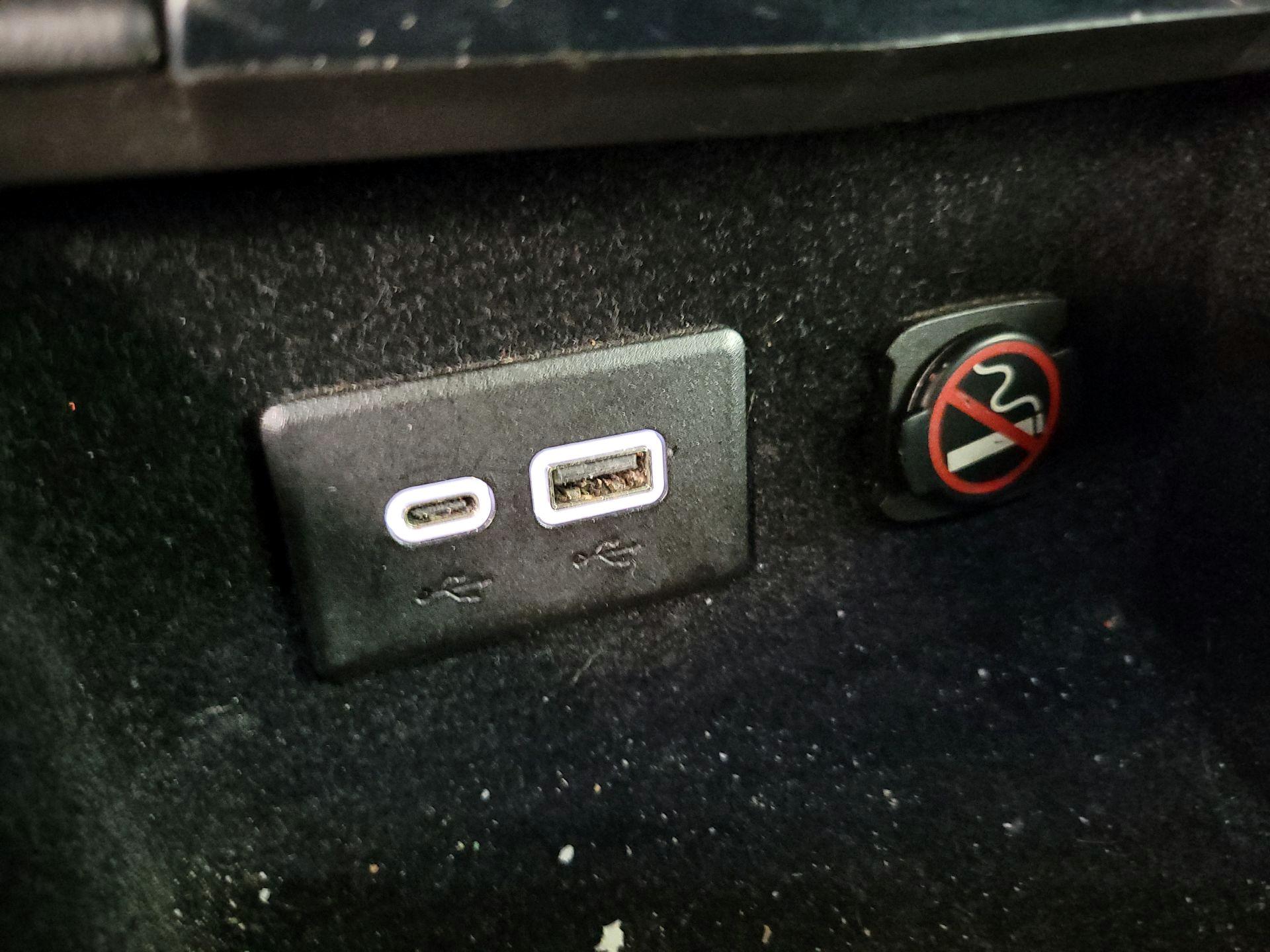 Thumbnail: 2024 Cadillac XT4 - 19