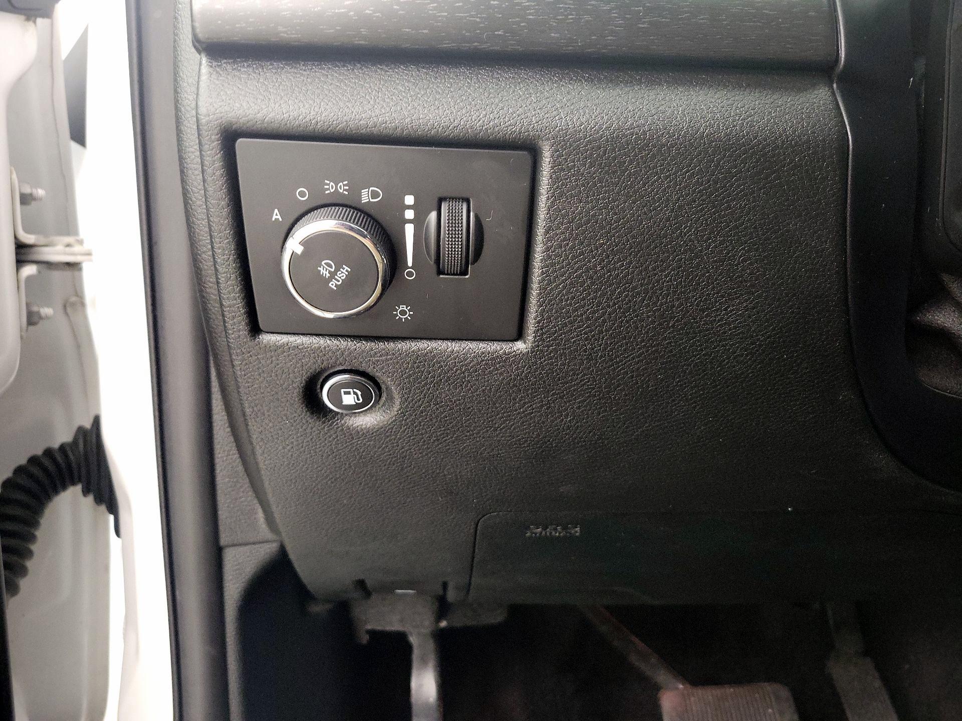 Thumbnail: 2018 Jeep Grand Cherokee - 13