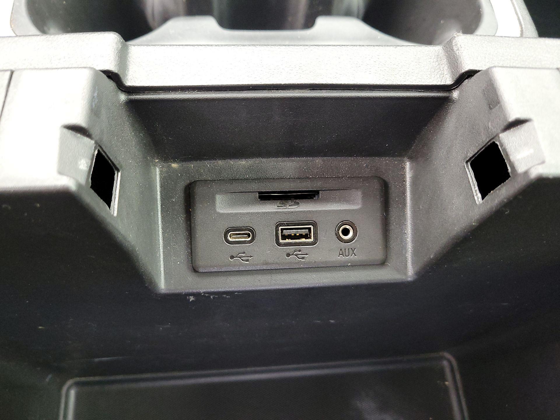 Thumbnail: 2022 Chevrolet Silverado 1500 - 18