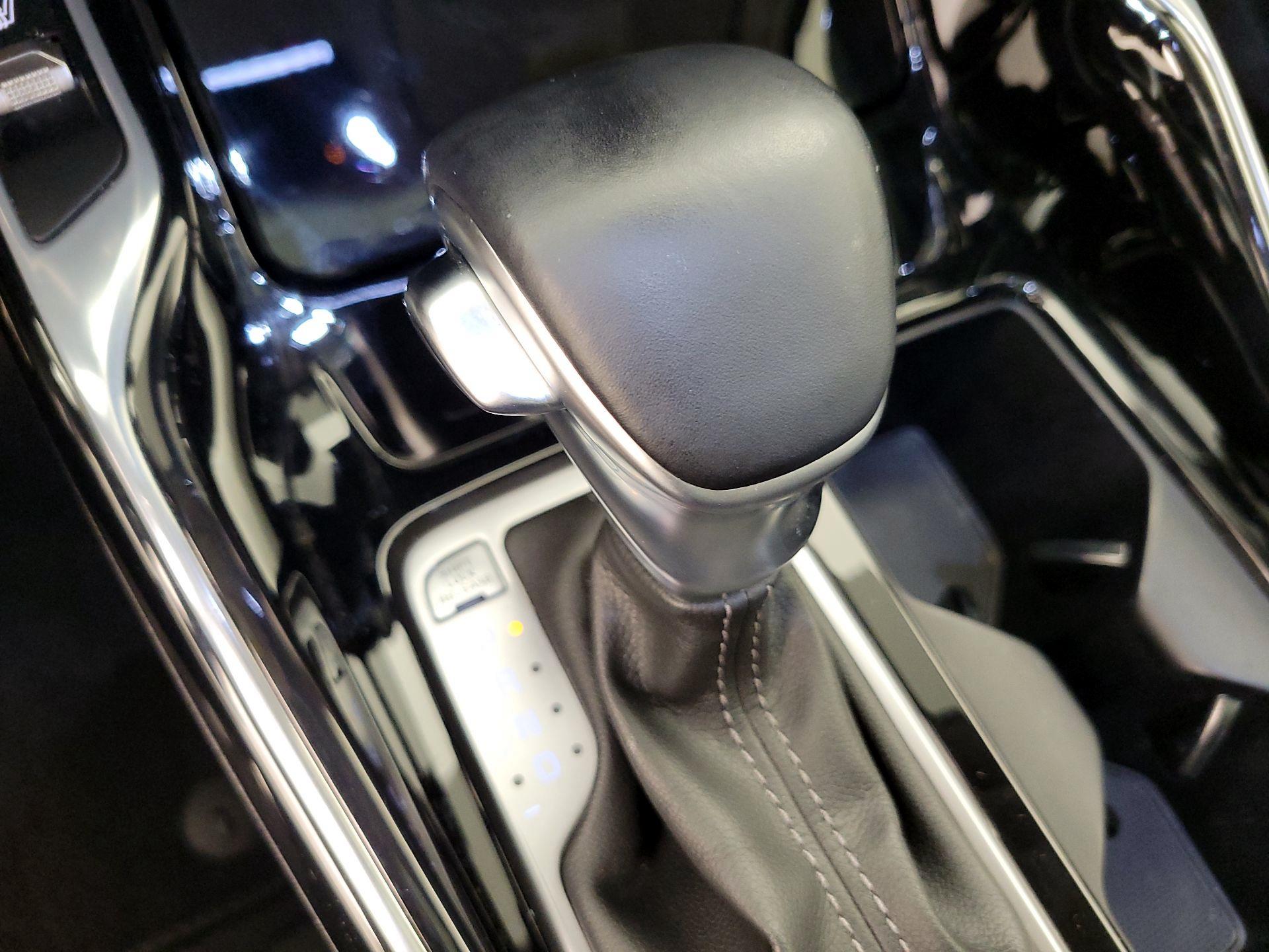 Thumbnail: 2023 Kia Sorento - 18