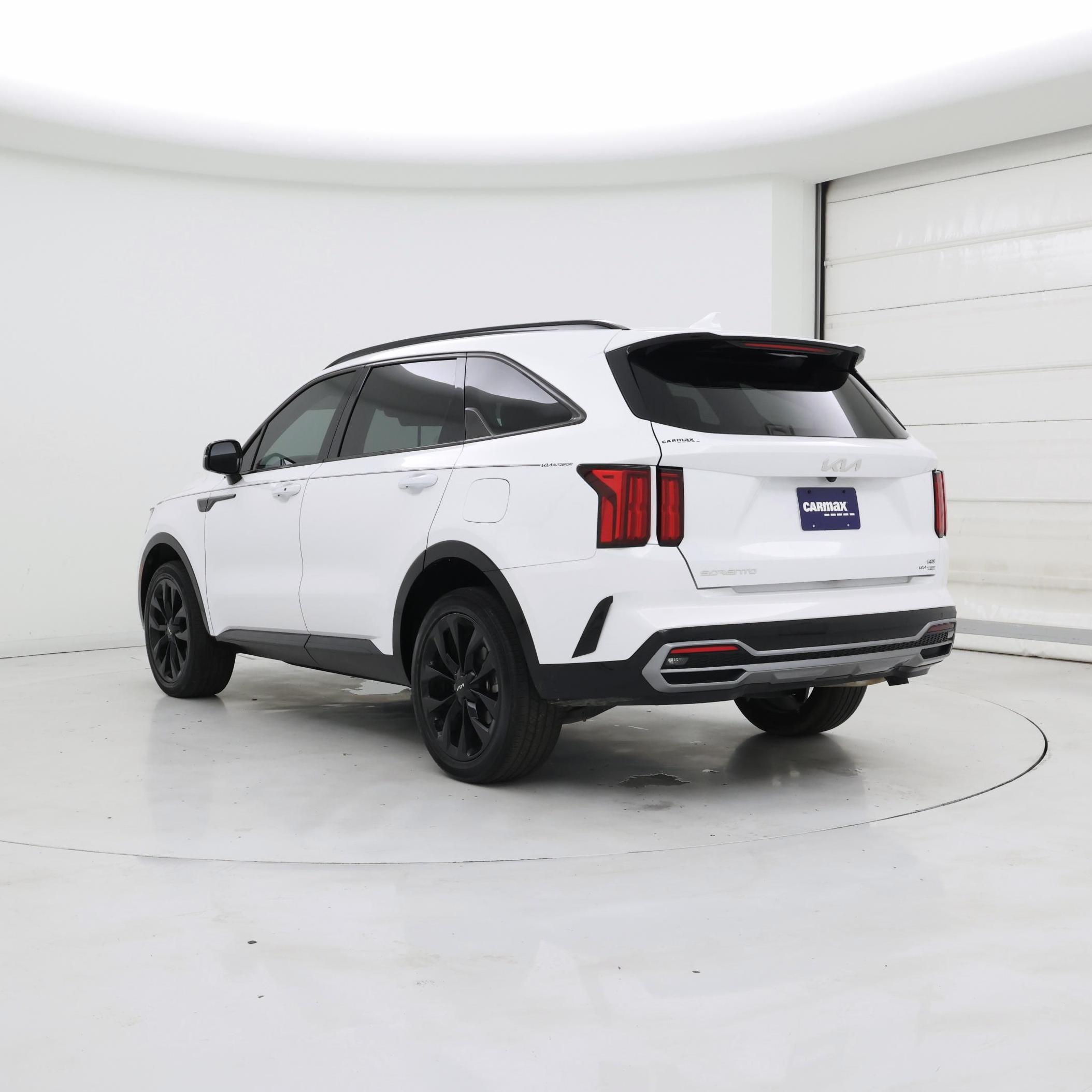 Thumbnail: 2023 Kia Sorento - 2