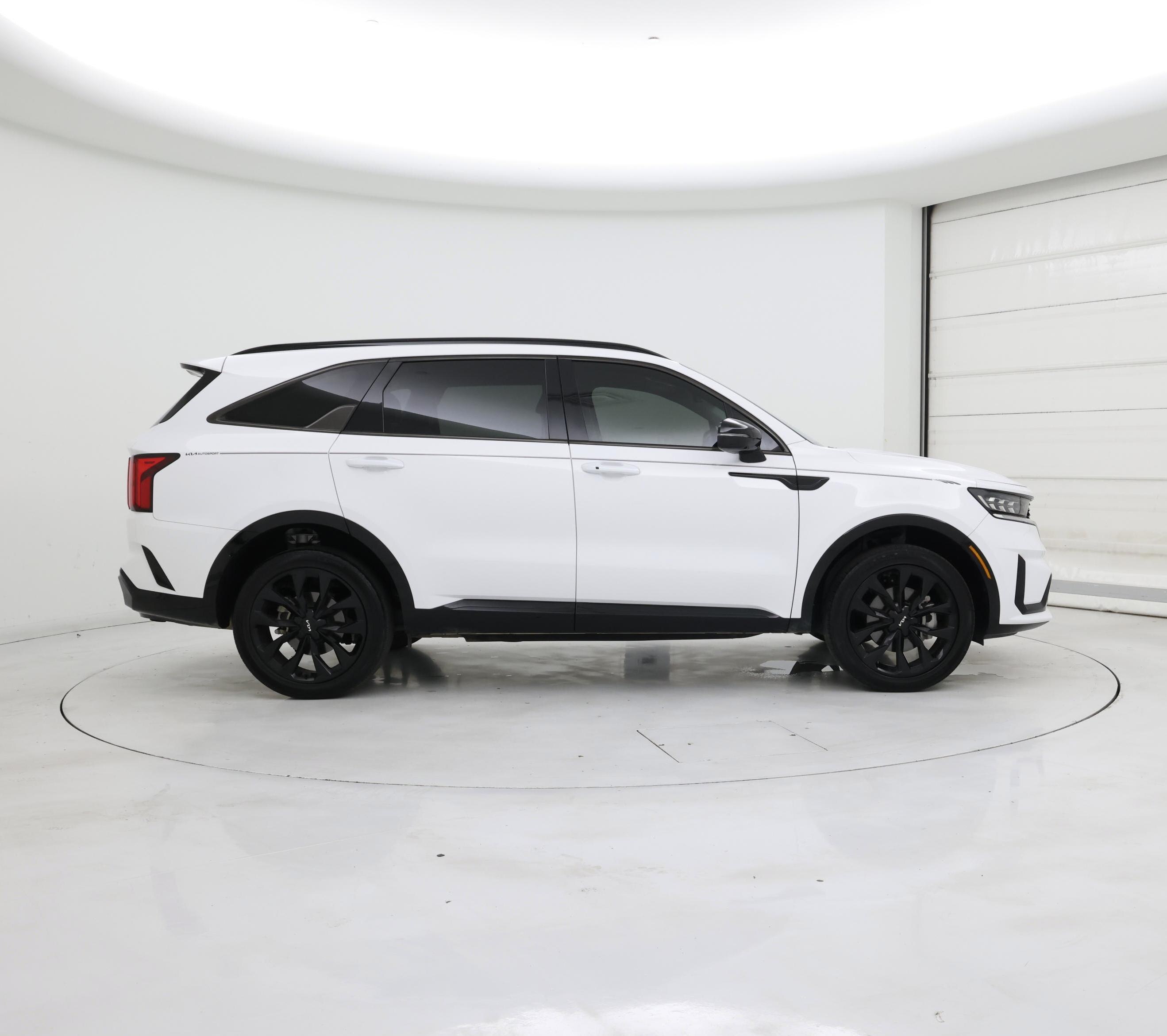 Thumbnail: 2023 Kia Sorento - 7