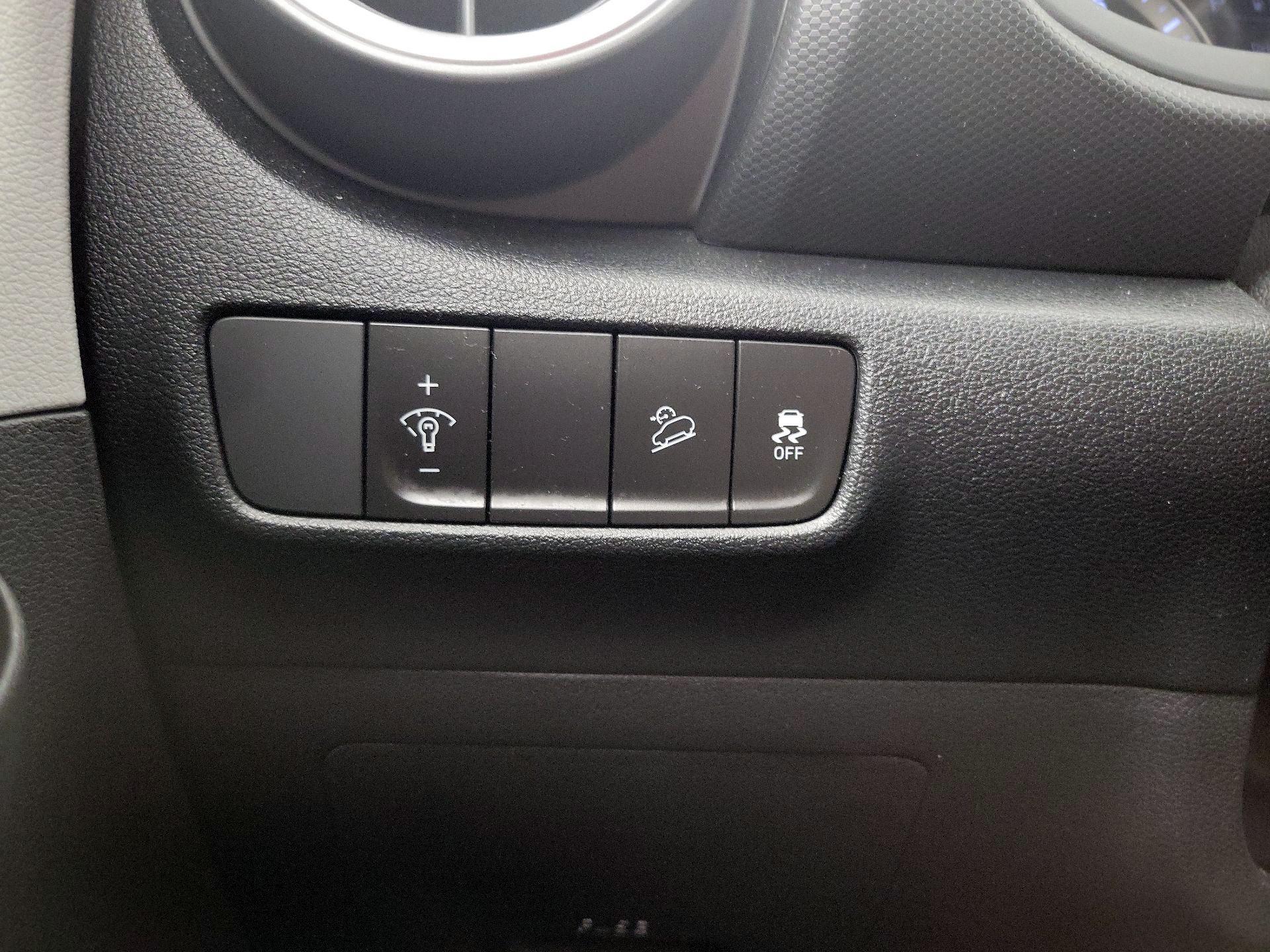 Thumbnail: 2022 Hyundai Kona - 13