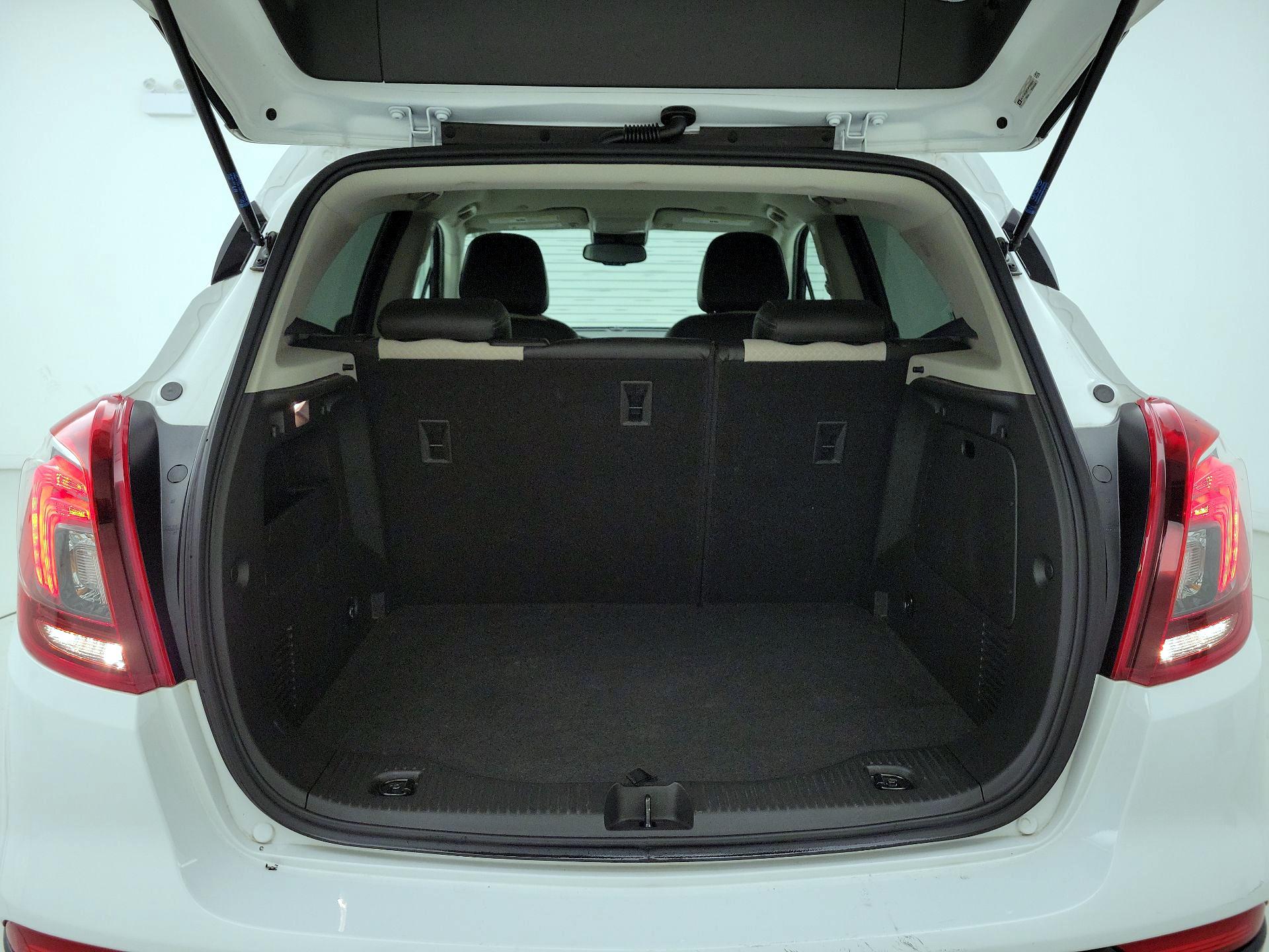 Thumbnail: 2018 Buick Encore - 20