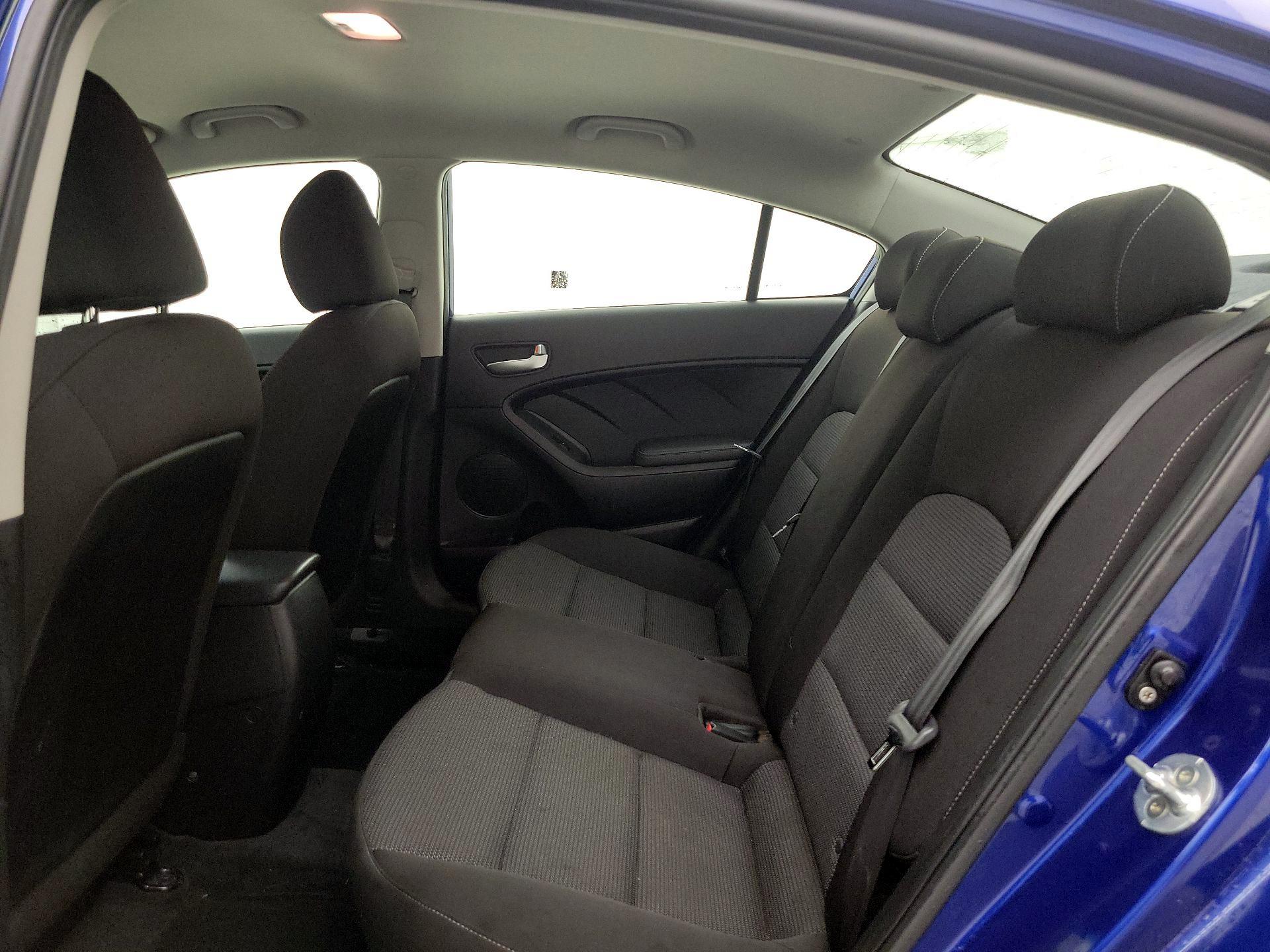 Thumbnail: 2017 Kia Forte - 18