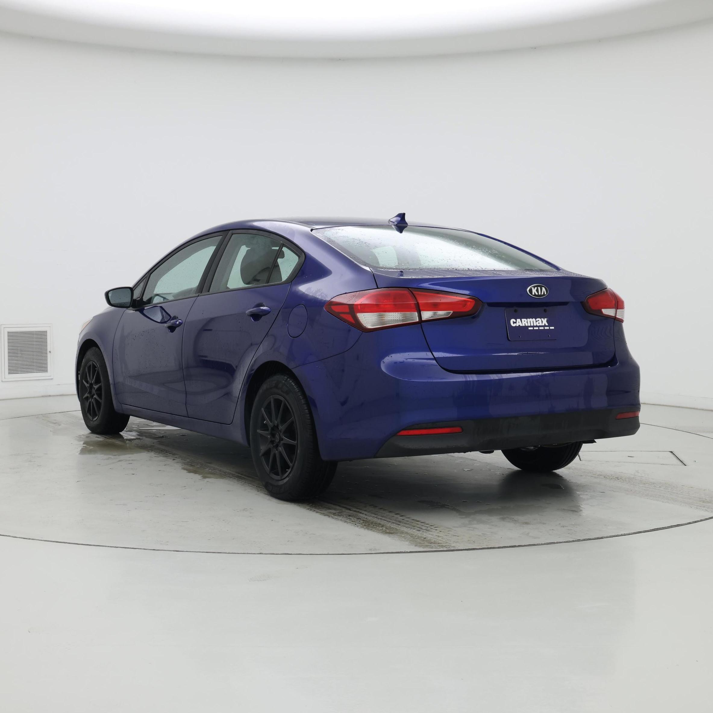 Thumbnail: 2017 Kia Forte - 2