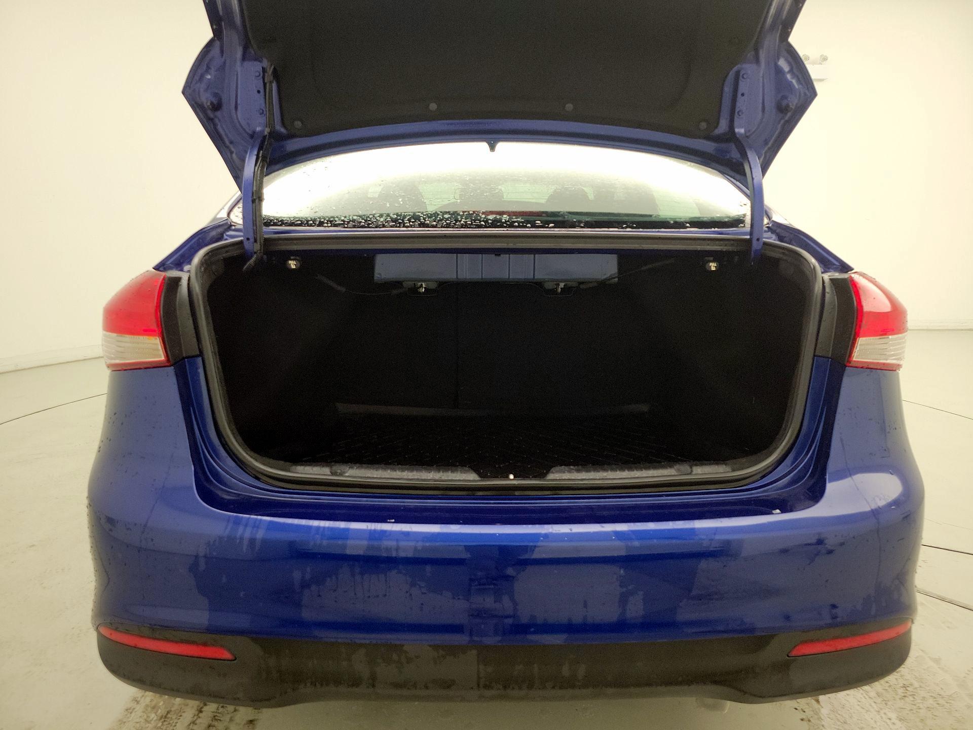 Thumbnail: 2017 Kia Forte - 19