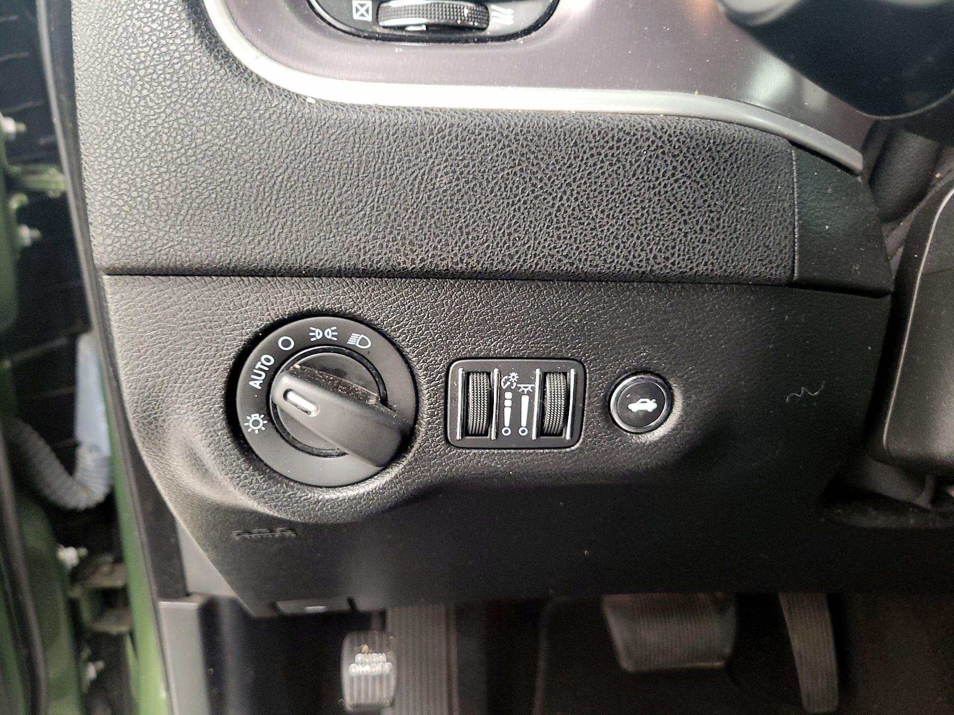 Thumbnail: 2021 Dodge Charger - 13