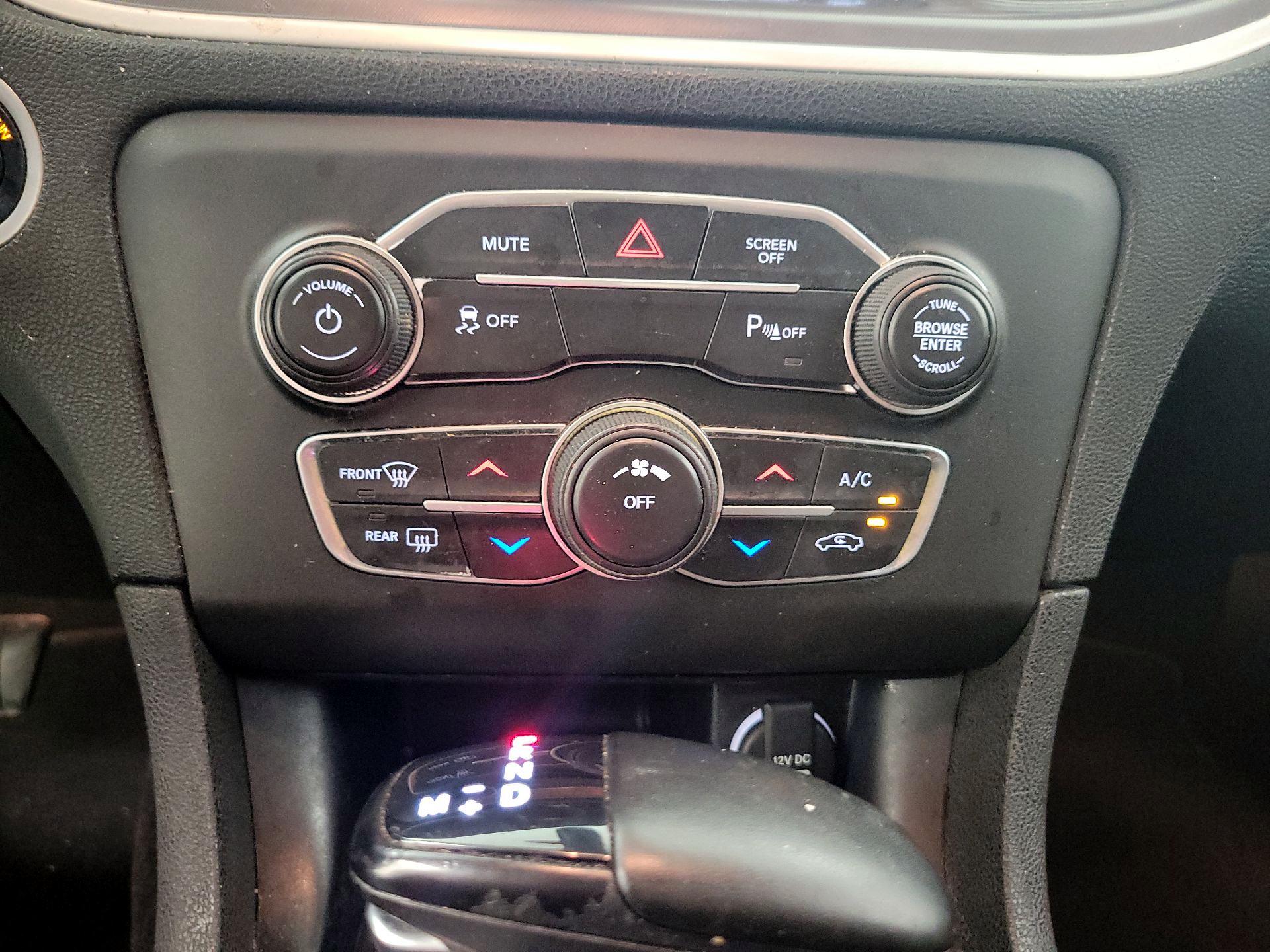 Thumbnail: 2021 Dodge Charger - 16