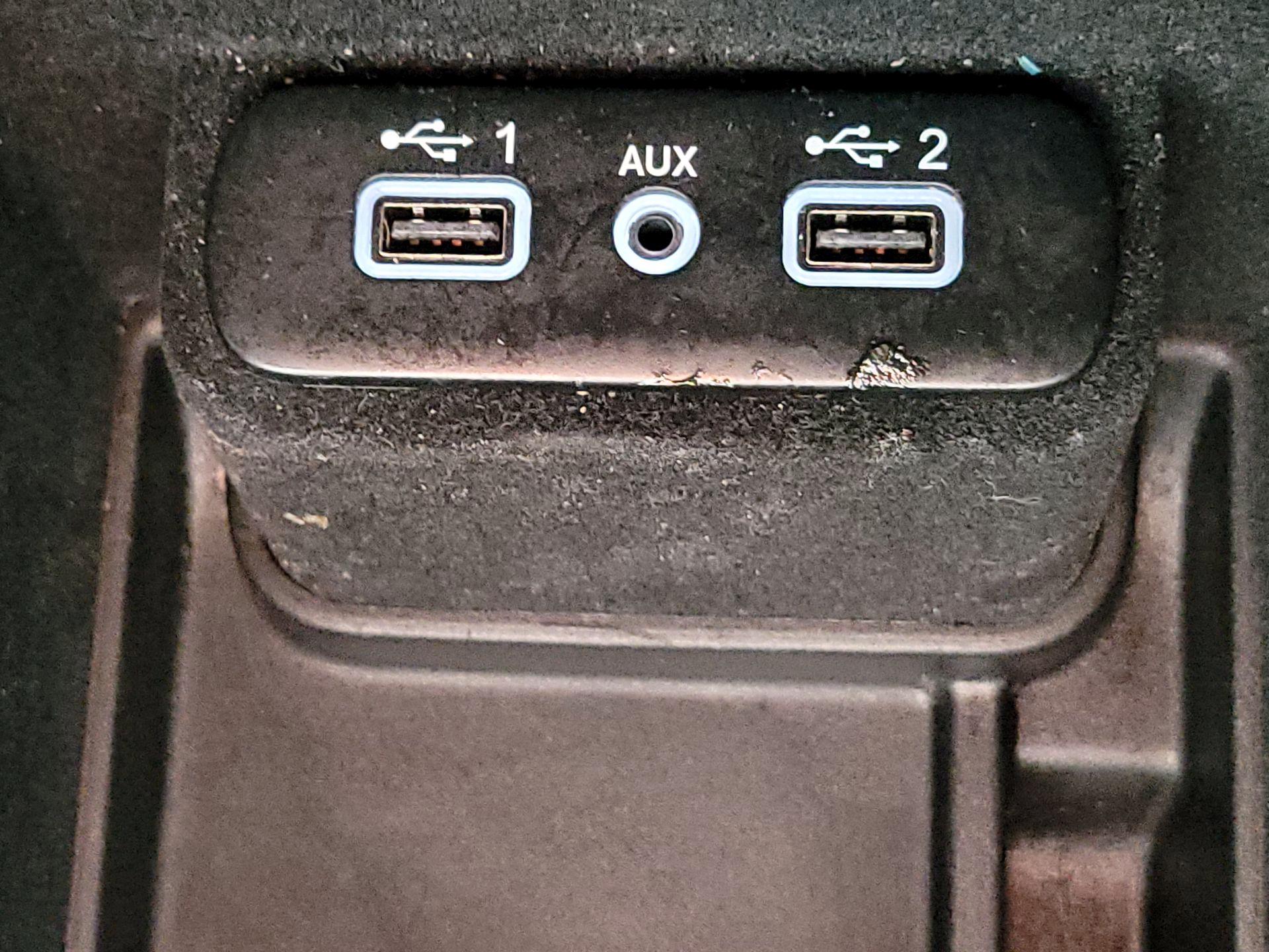 Thumbnail: 2021 Dodge Charger - 18