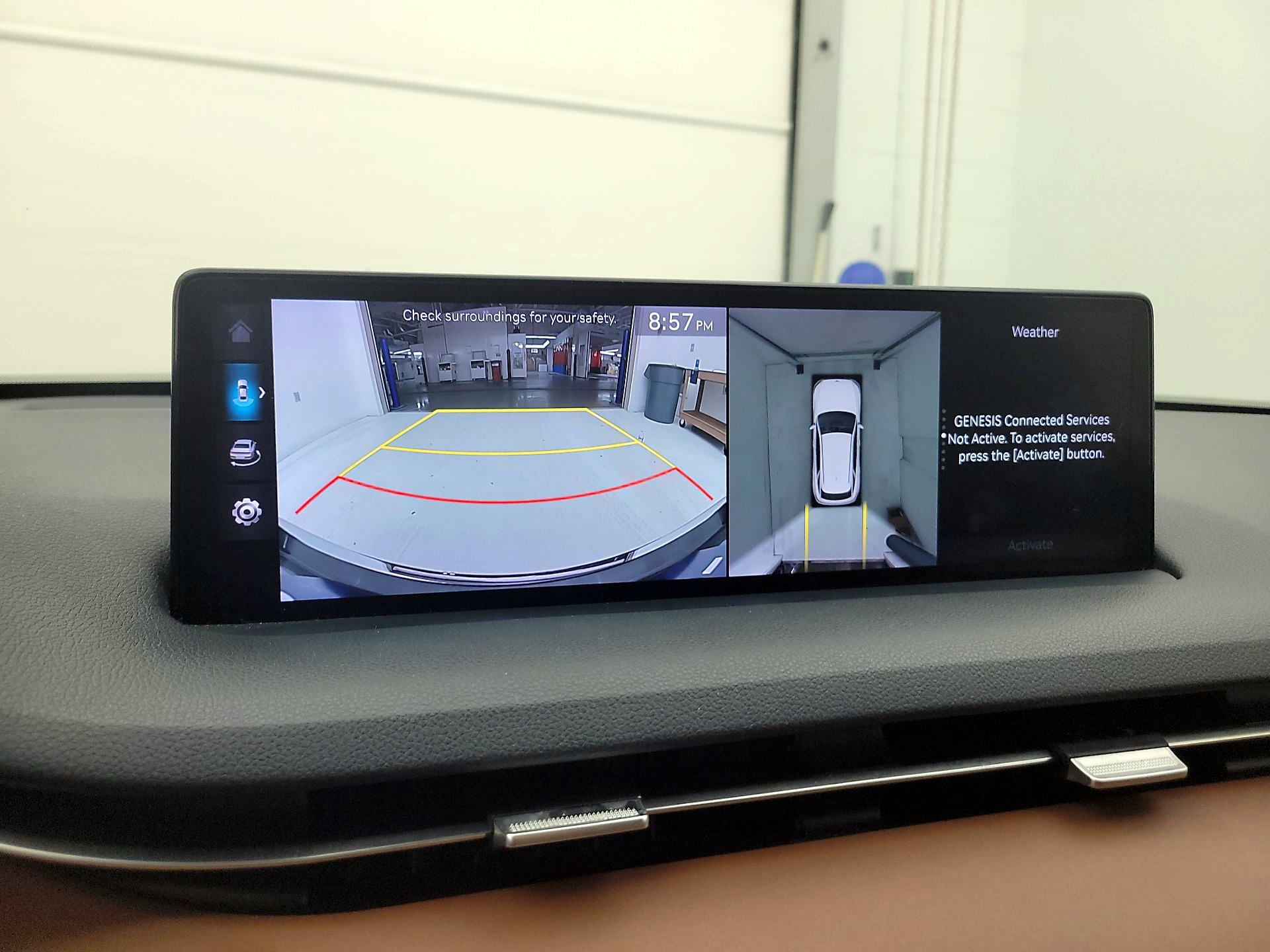 Thumbnail: 2022 Genesis GV70 - 15