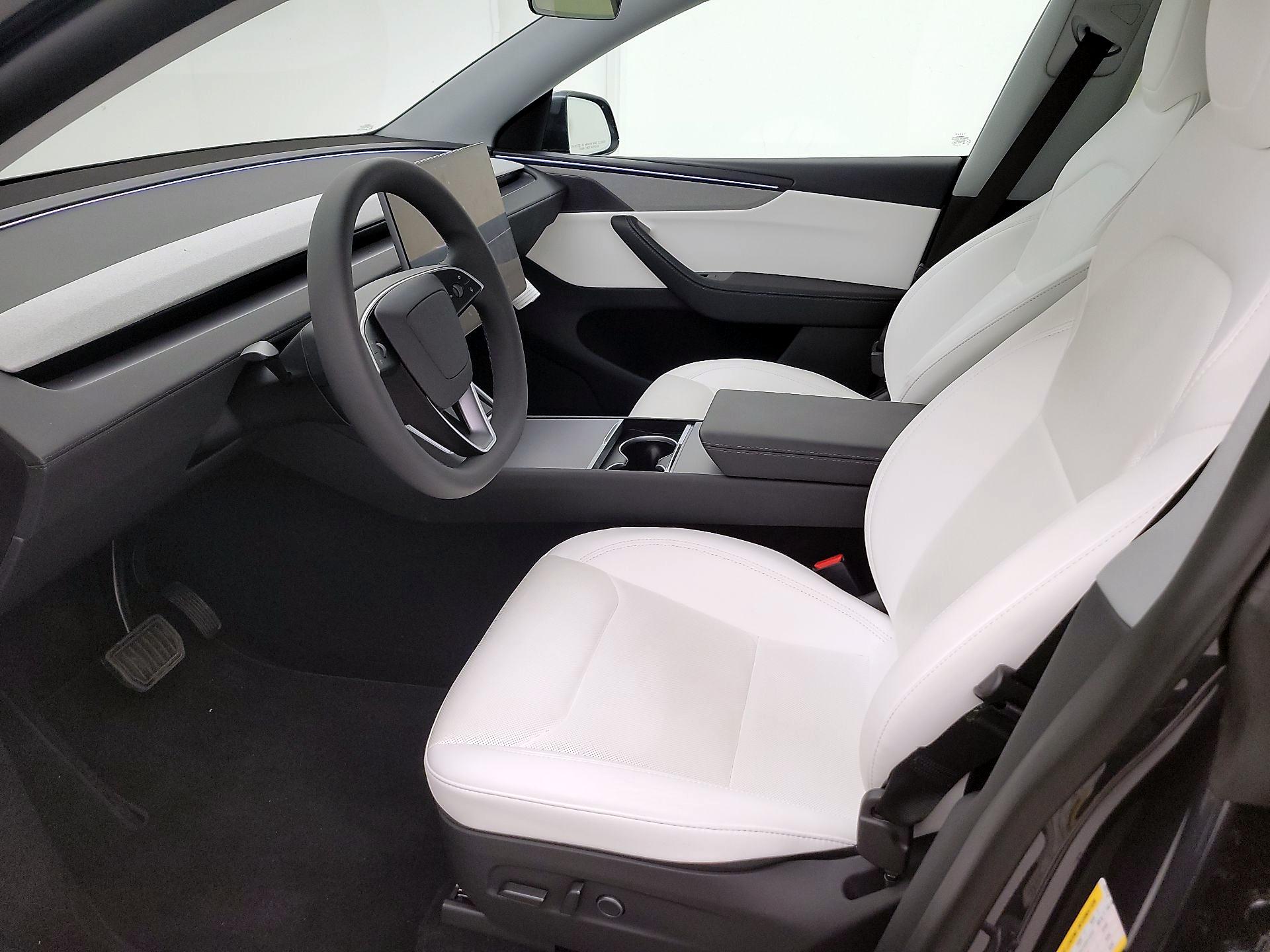 Thumbnail: 2026 Tesla Model Y - 11