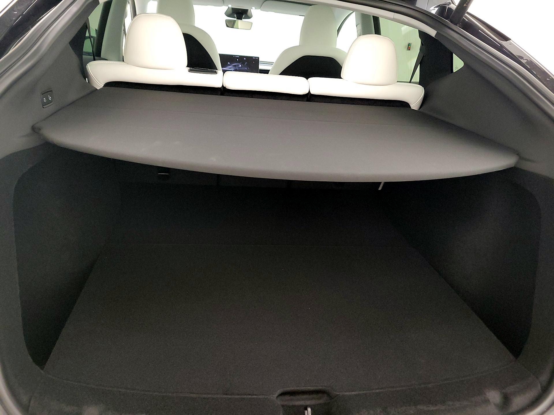 Thumbnail: 2026 Tesla Model Y - 20