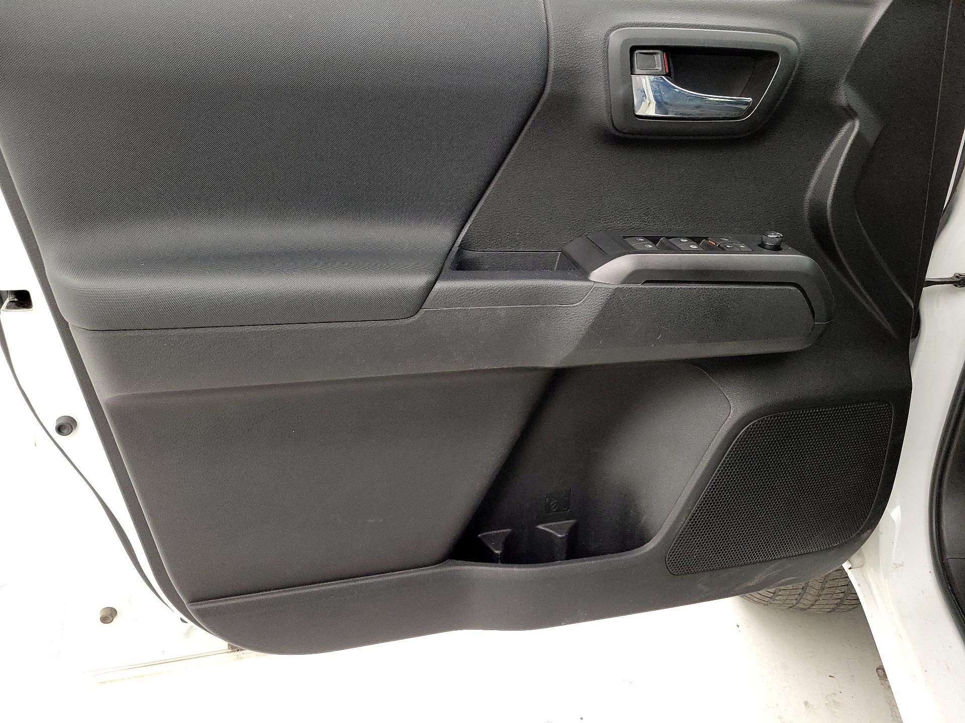 Thumbnail: 2023 Toyota Tacoma - 12